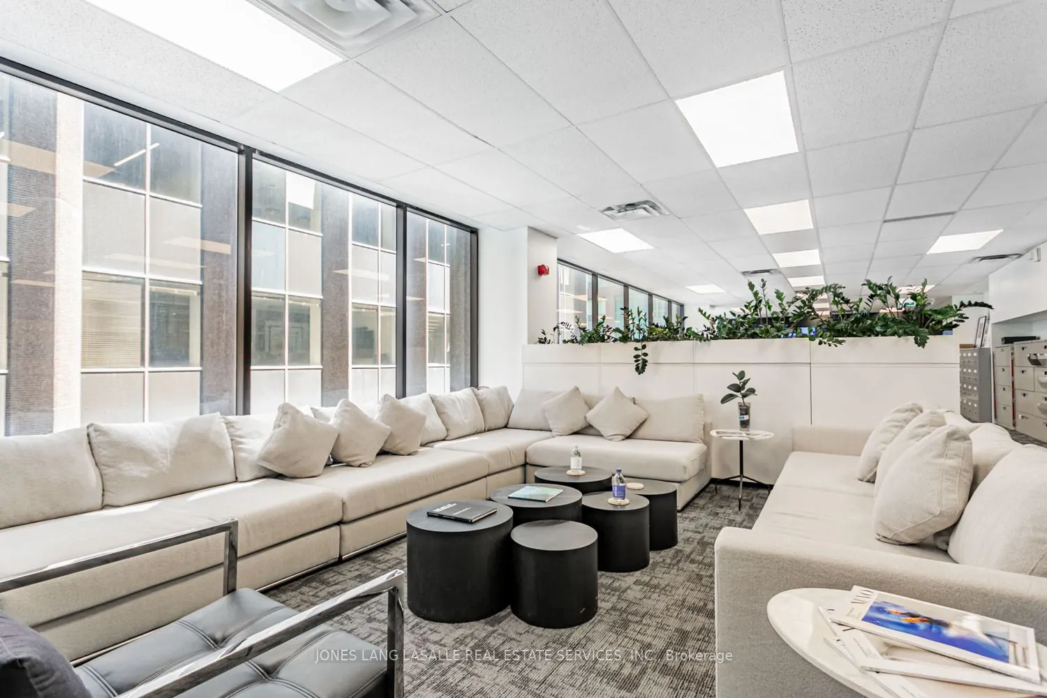 10 King Street E, #1100