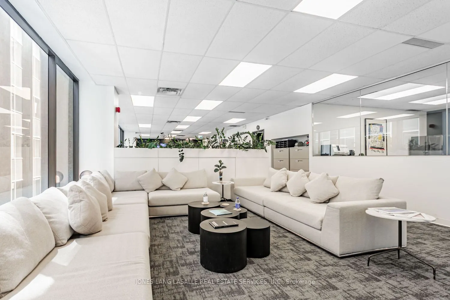 10 King Street E, #1100