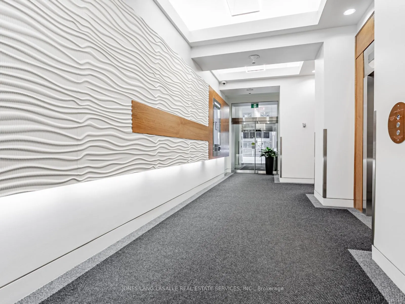10 King Street E, #1100