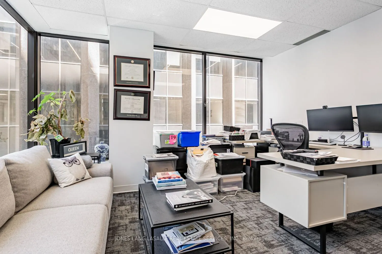 10 King Street E, #1100
