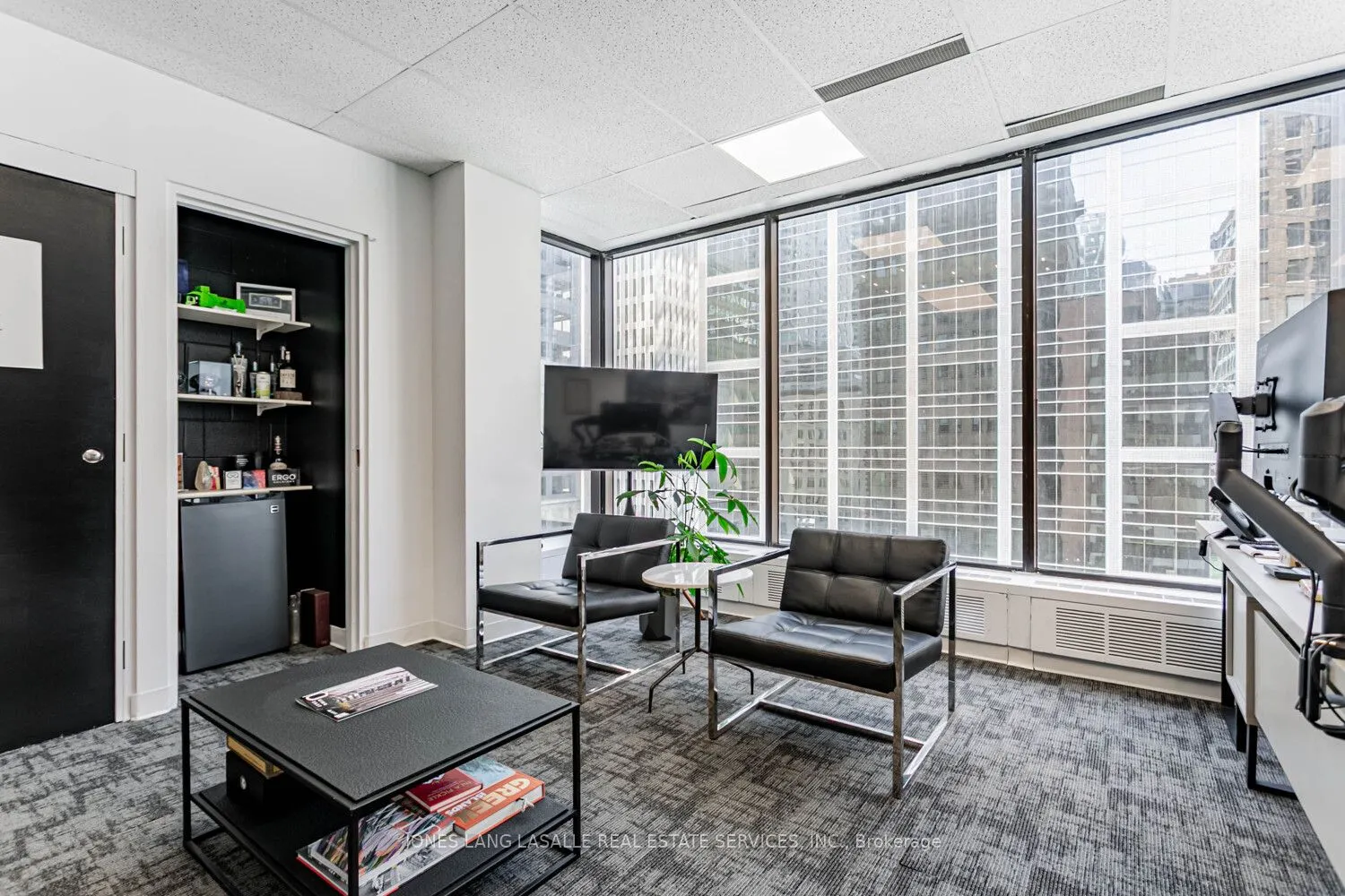 10 King Street E, #1100