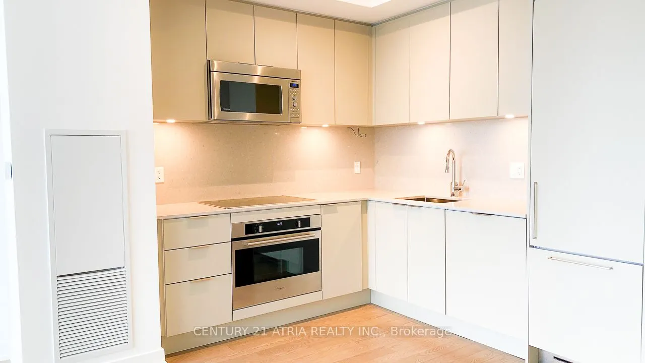 20 Lombard St Street, #3709