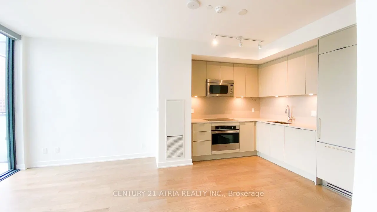 20 Lombard St Street, #3709