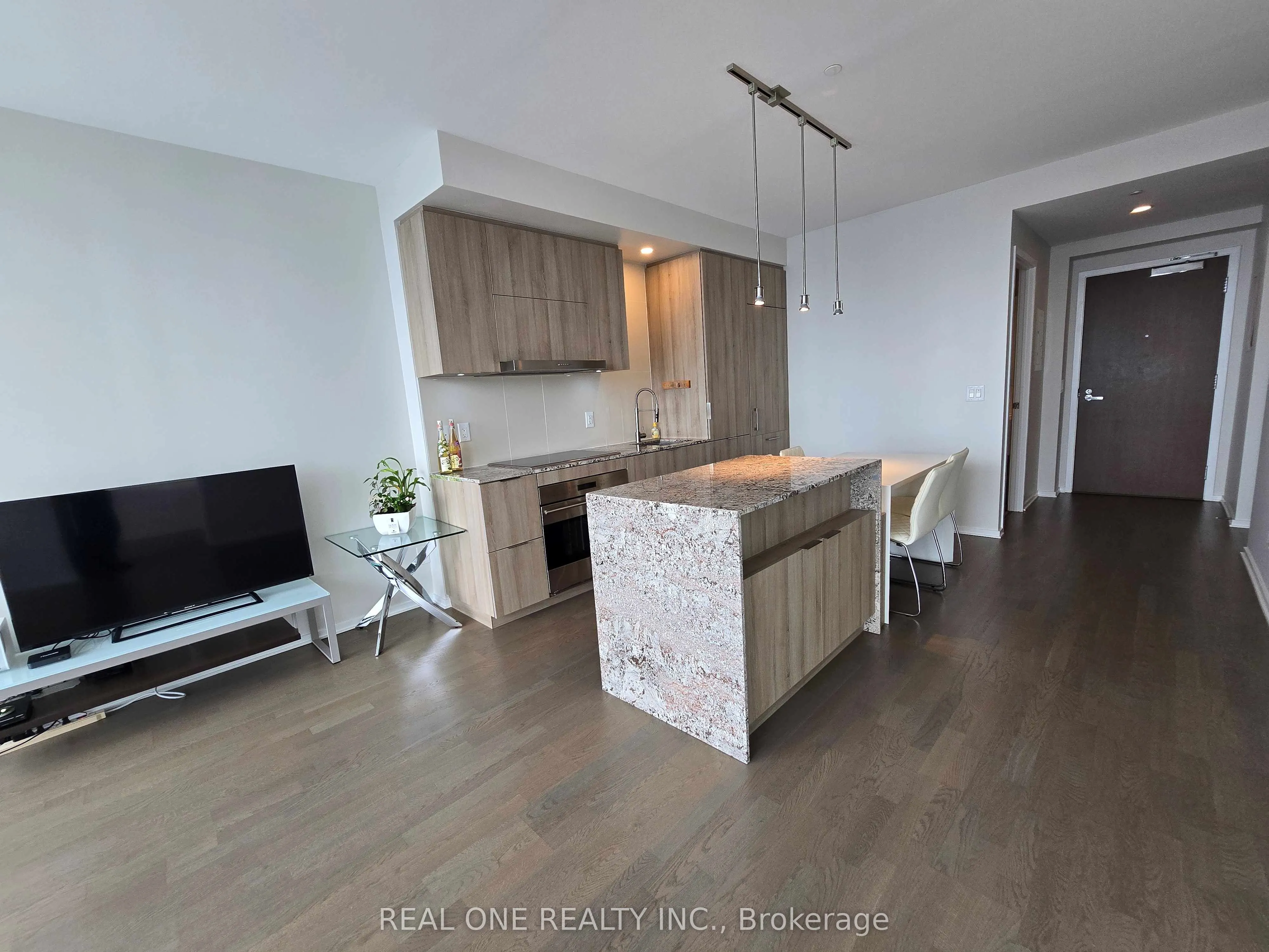 1 BLOOR Street E, #4205