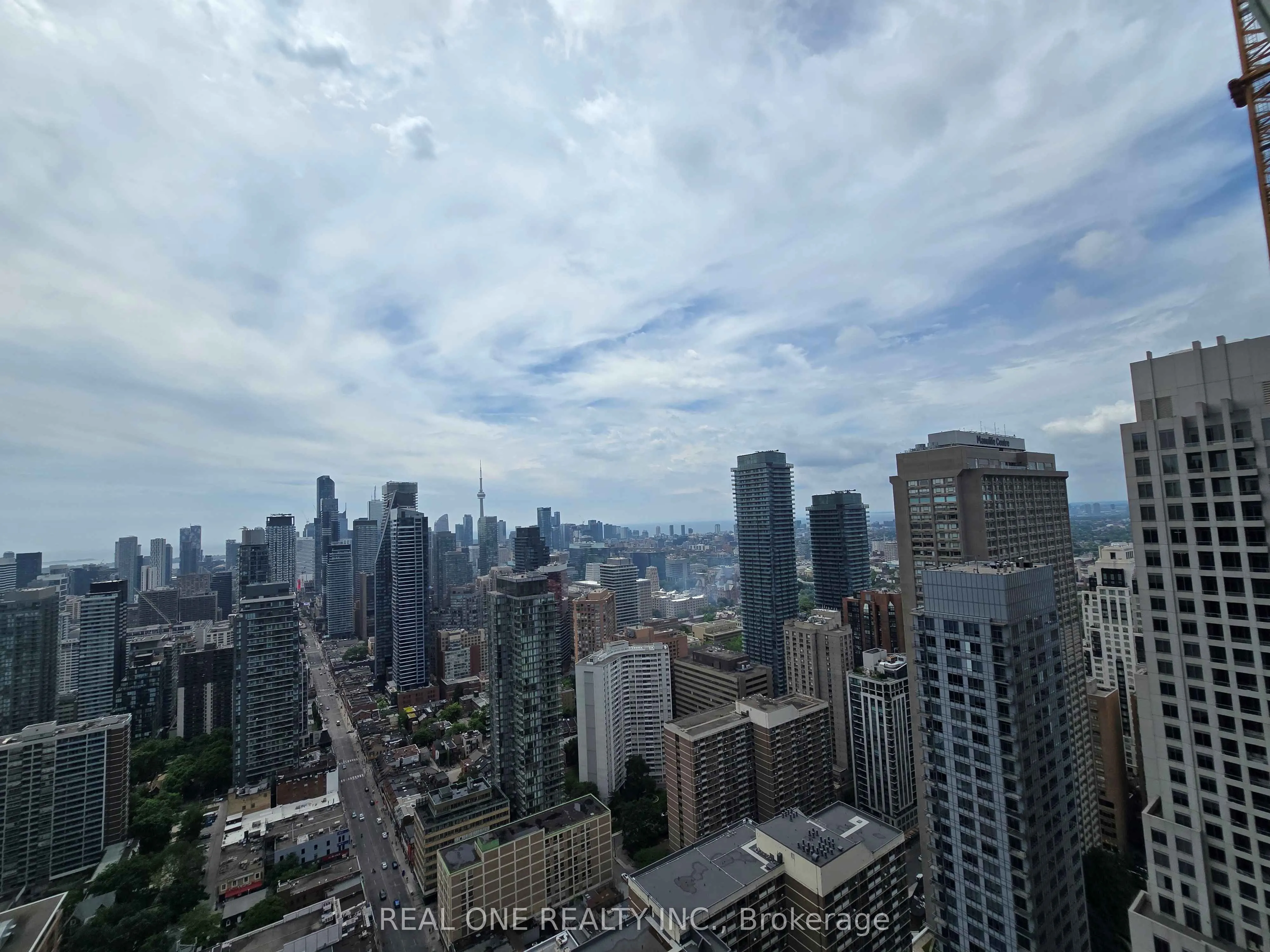 1 BLOOR Street E, #4205