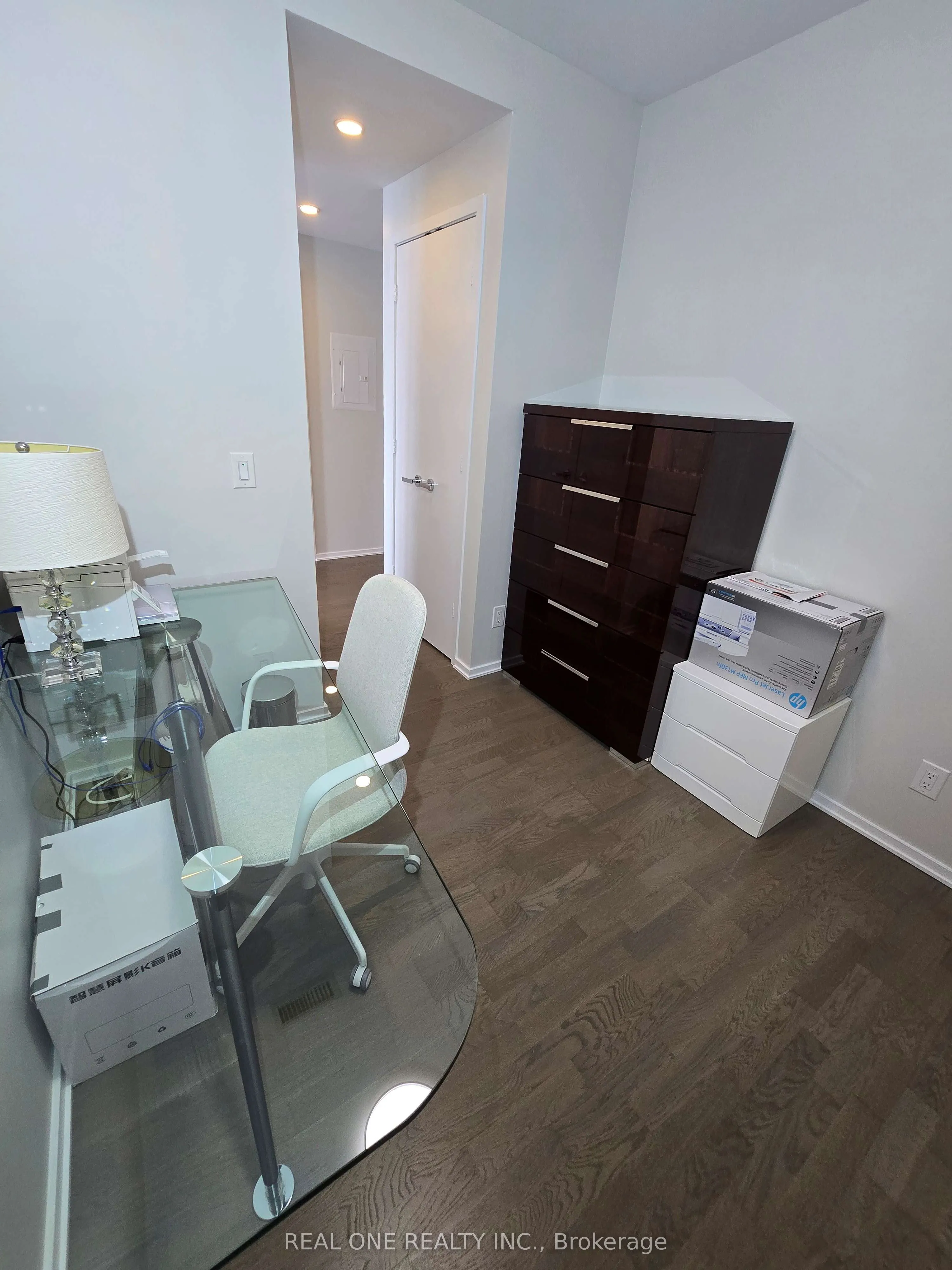 1 BLOOR Street E, #4205