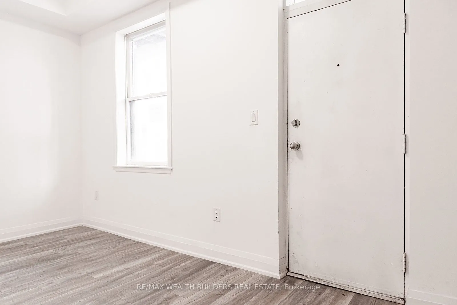 213 Jarvis Street, #4