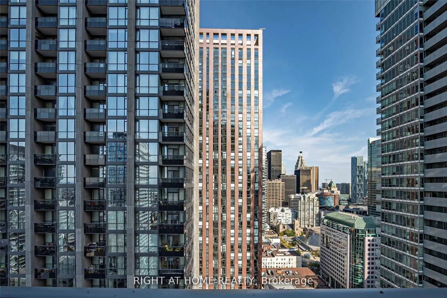 21 Widmer Street, #3007