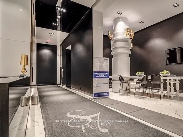 87 Peter Street, #1609