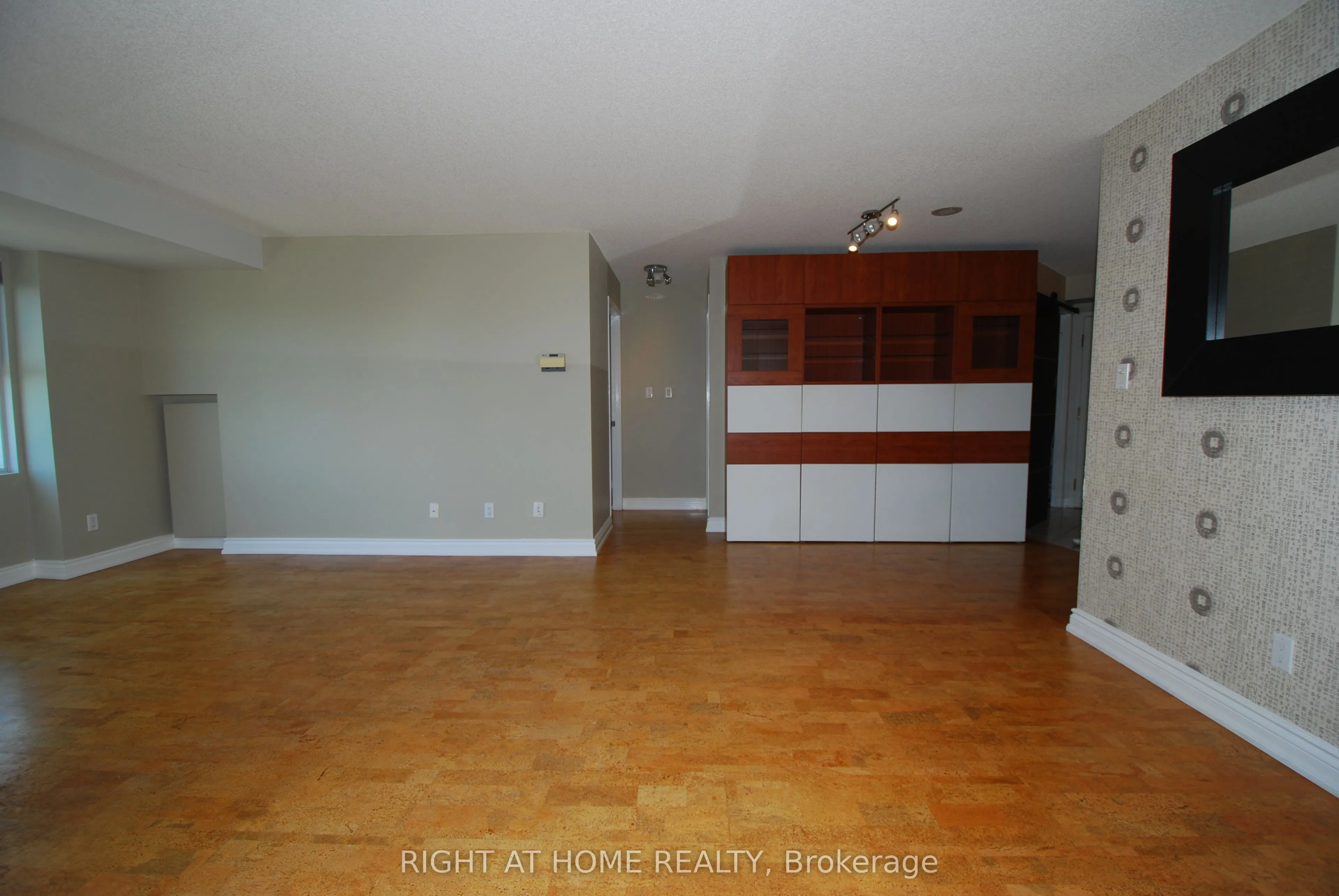18 Concorde Place, #601