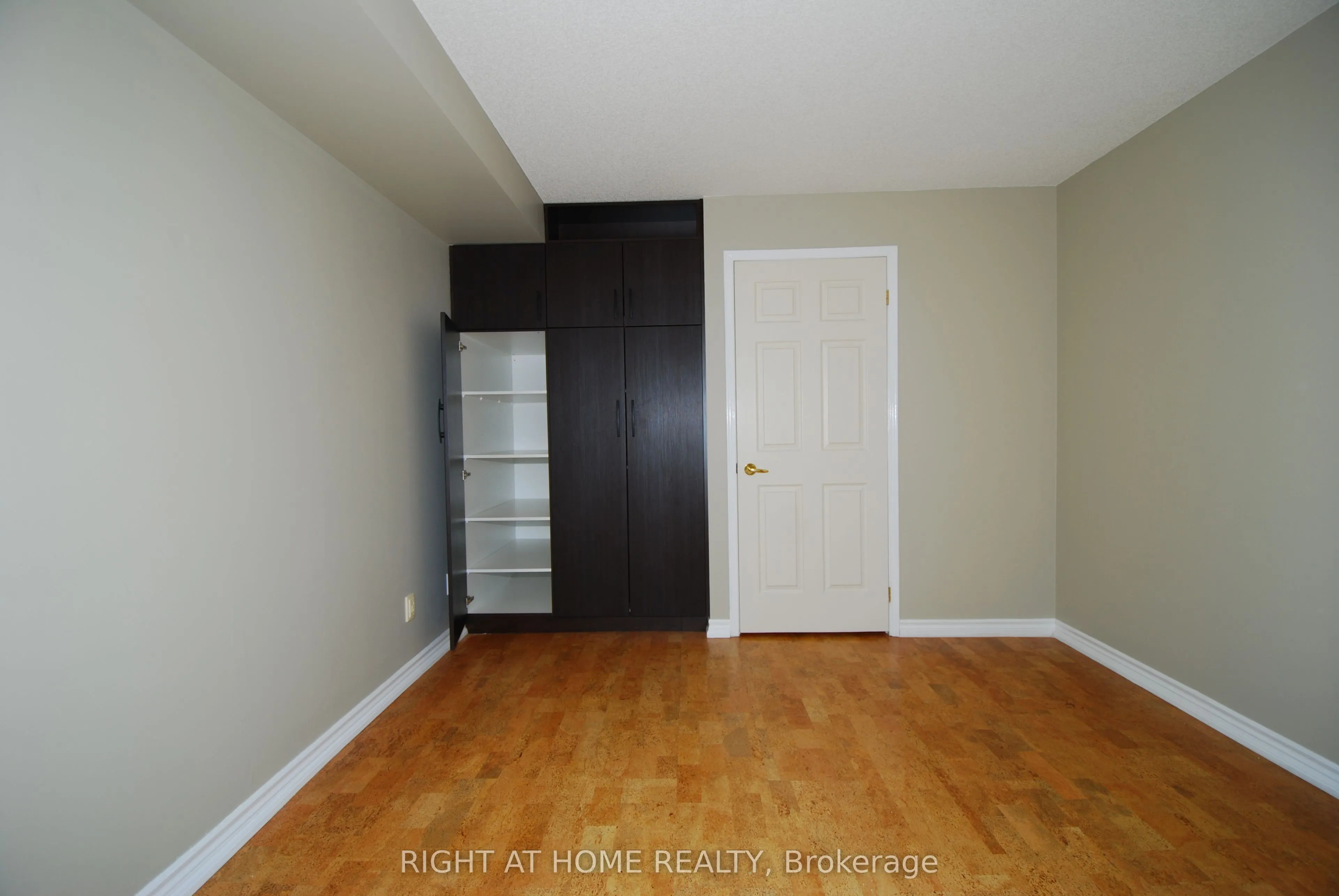 18 Concorde Place, #601