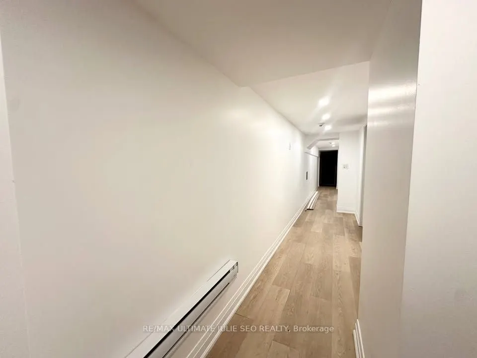 432 St Clarens Avenue, #Basement