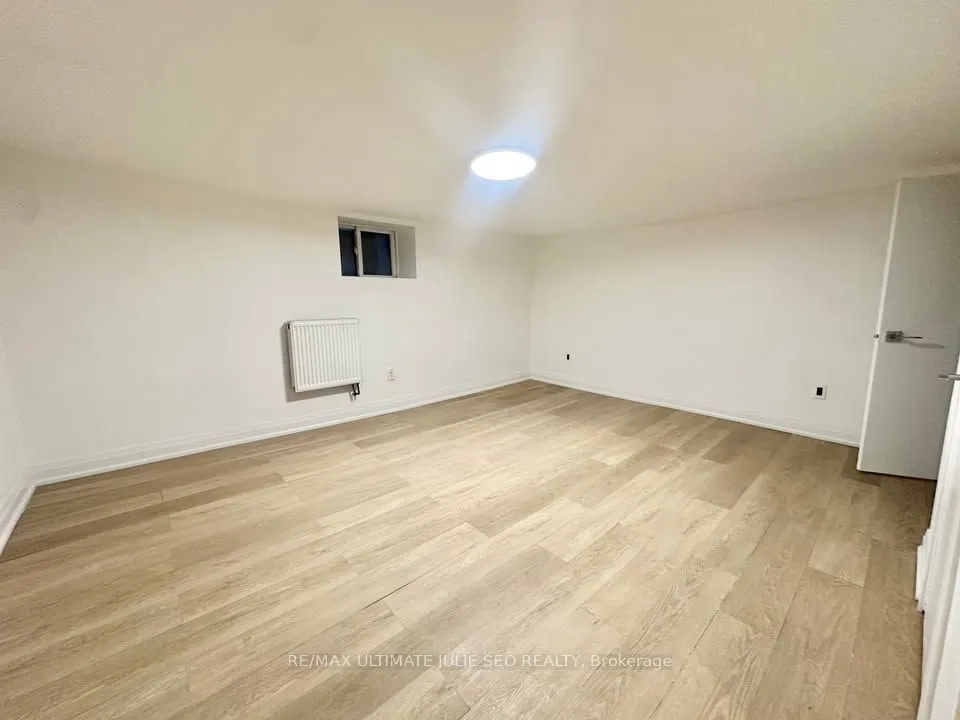 432 St Clarens Avenue, #Basement