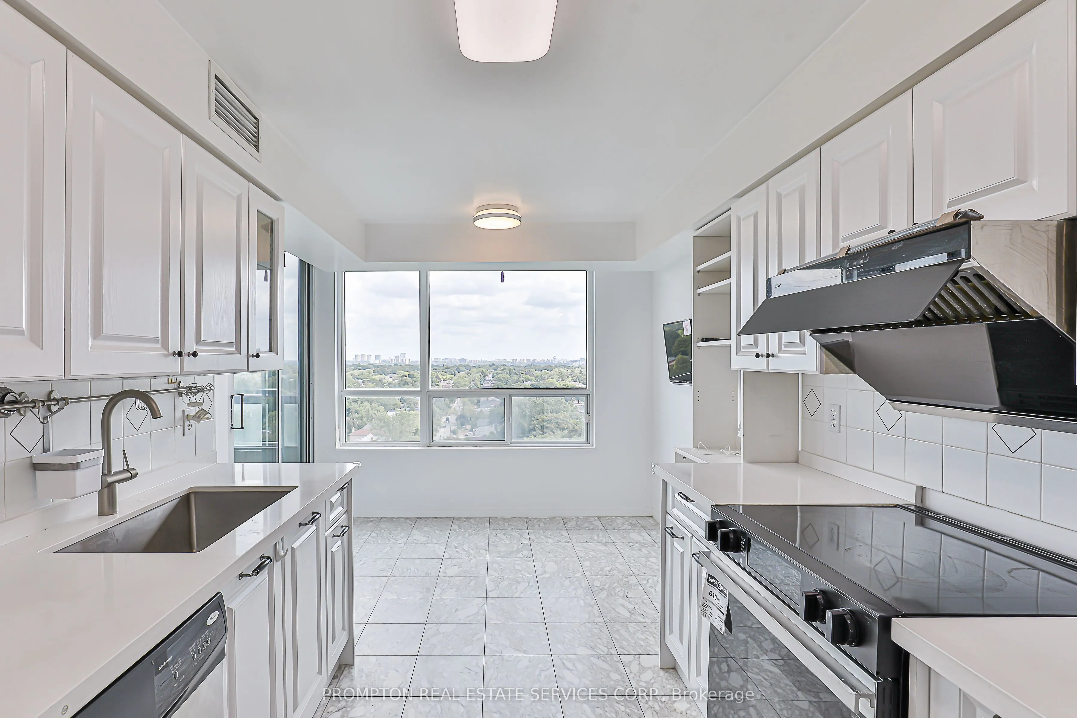 238 Doris Avenue, #2009