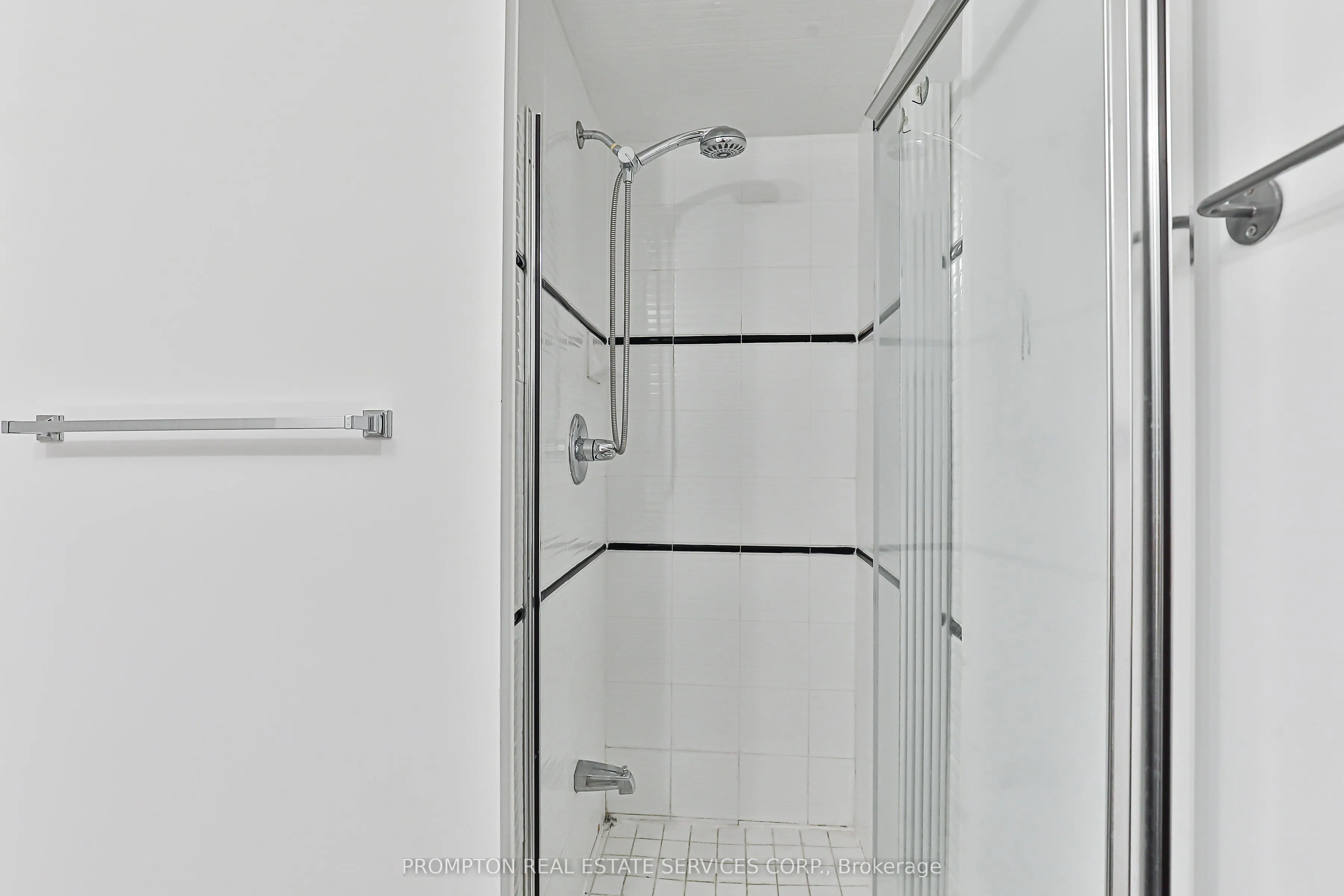 238 Doris Avenue, #2009