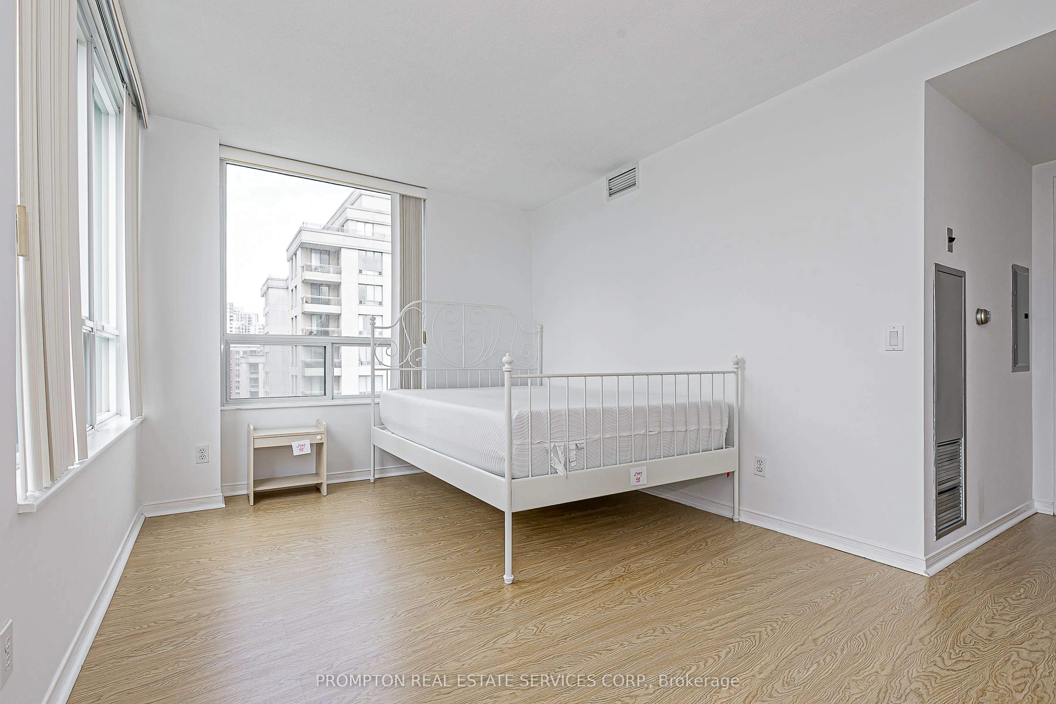 238 Doris Avenue, #2009