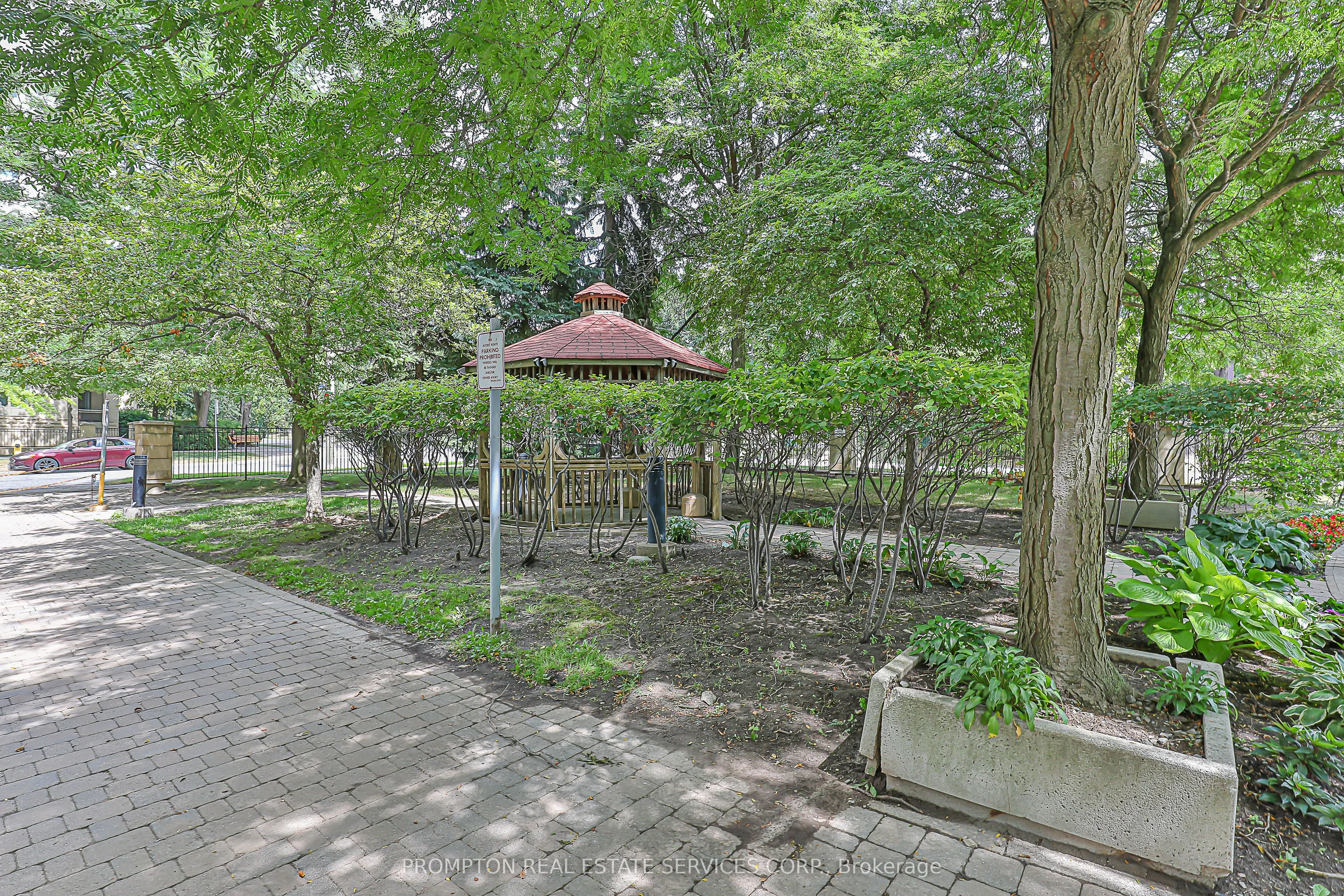 238 Doris Avenue, #2009