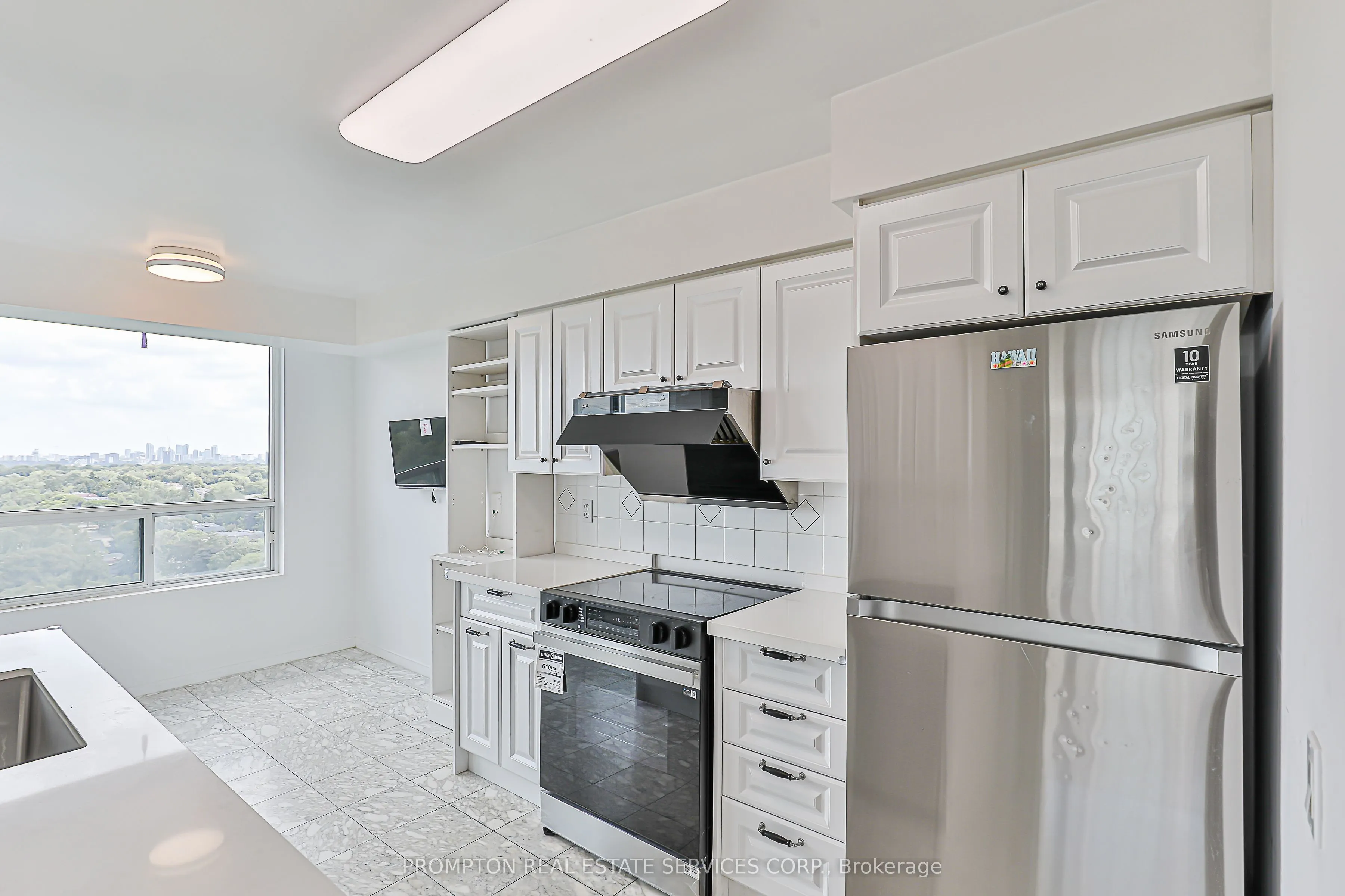238 Doris Avenue, #2009