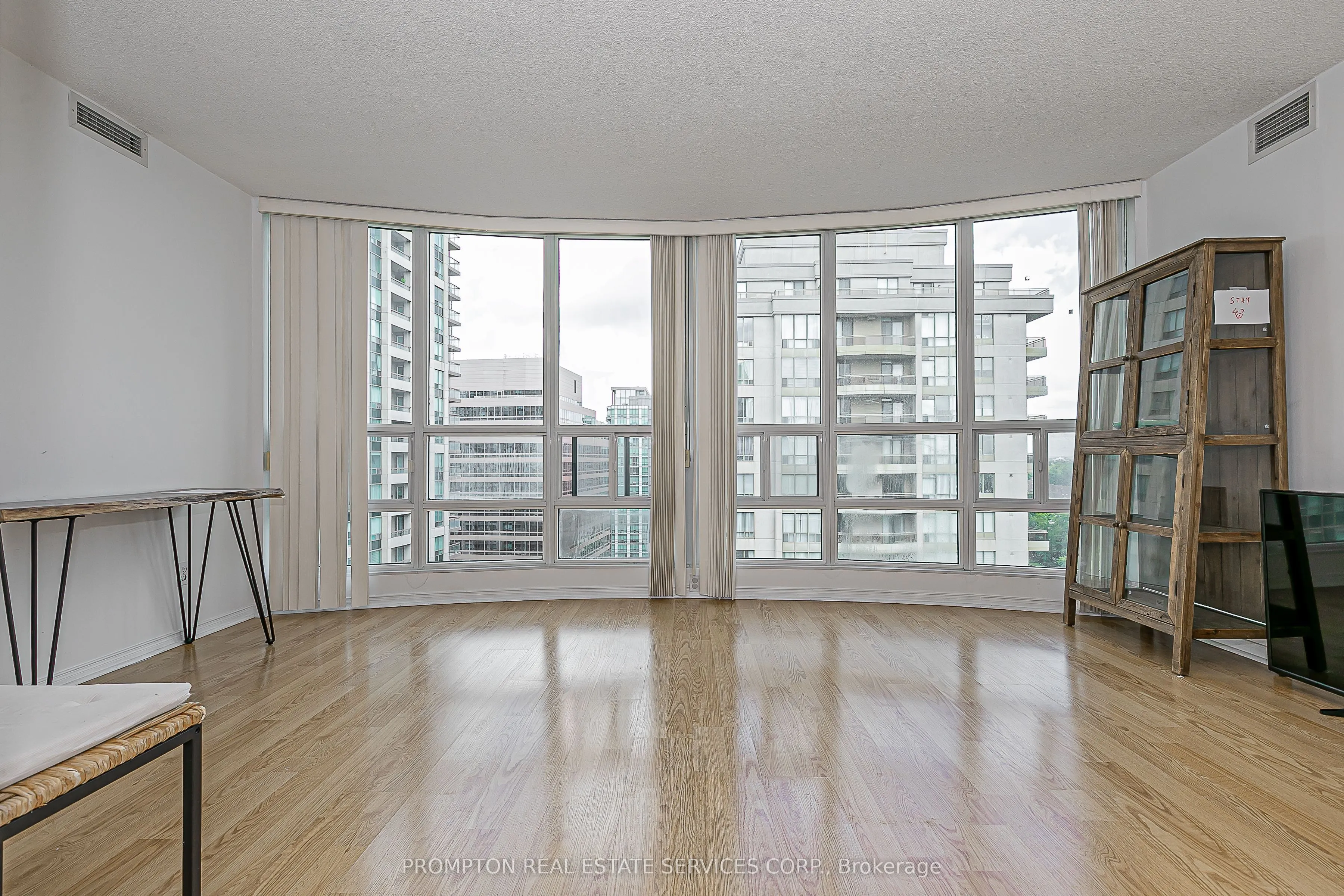 238 Doris Avenue, #2009