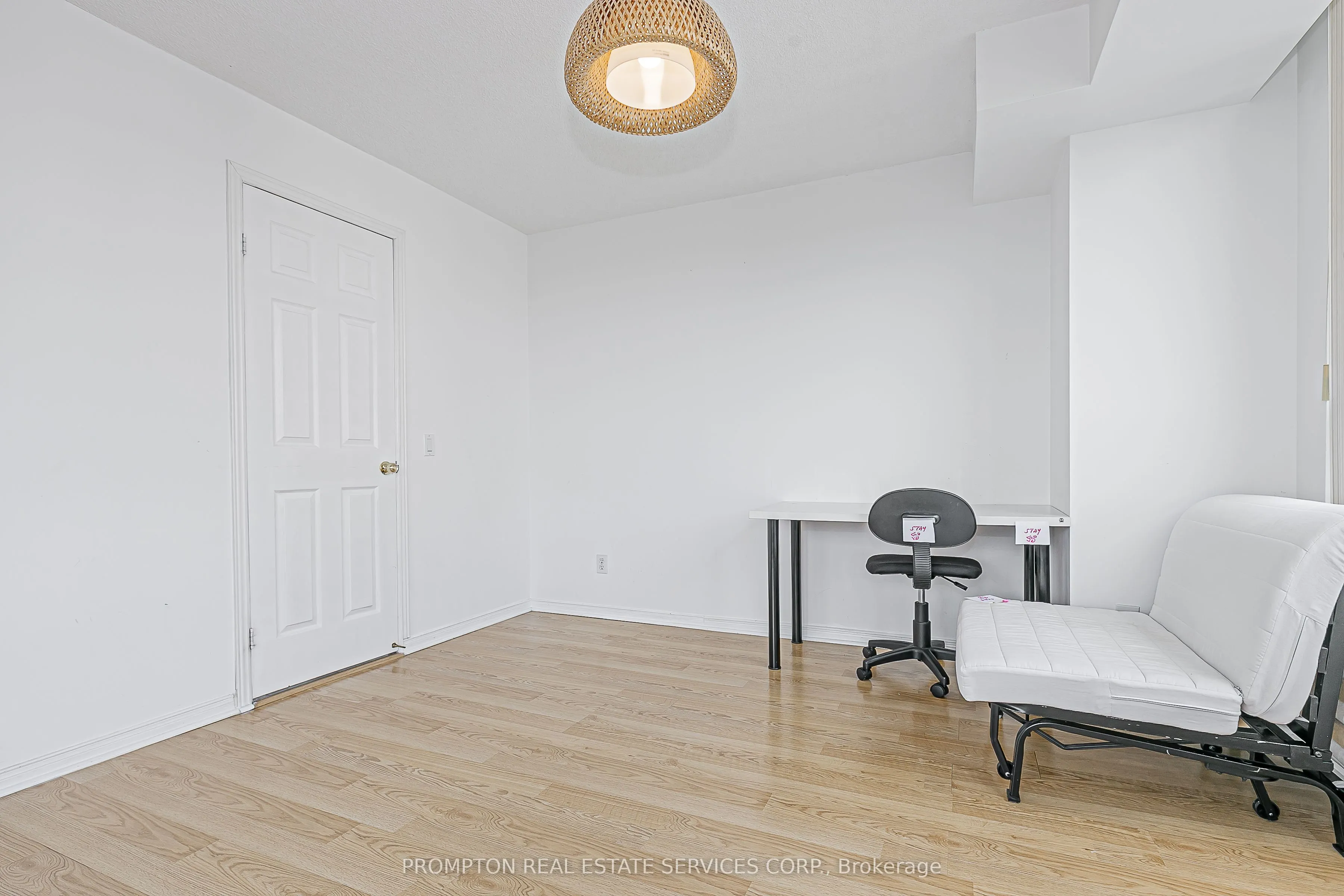 238 Doris Avenue, #2009