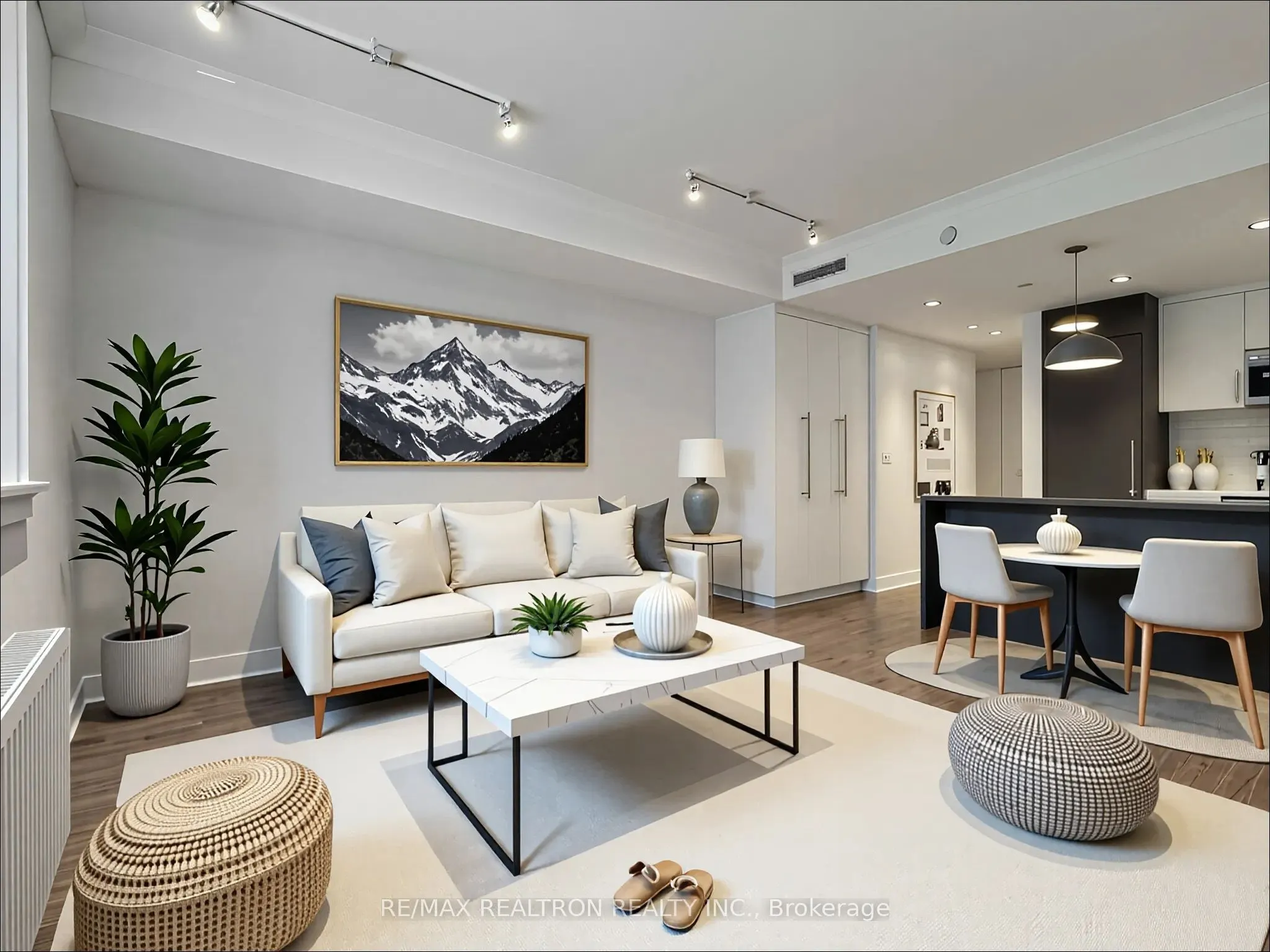 2 Clarendon Avenue, #112