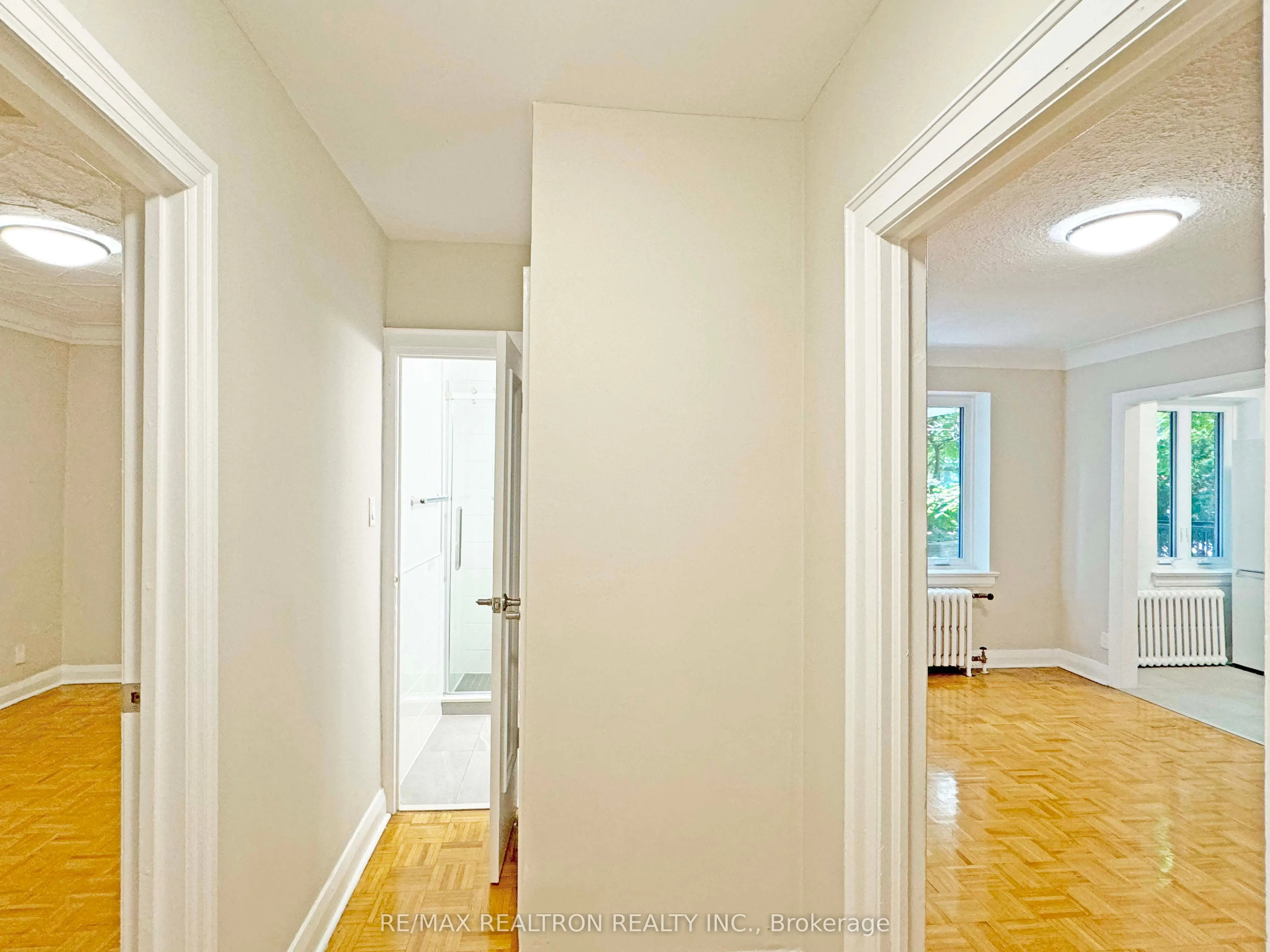 398 Avenue Road, #323