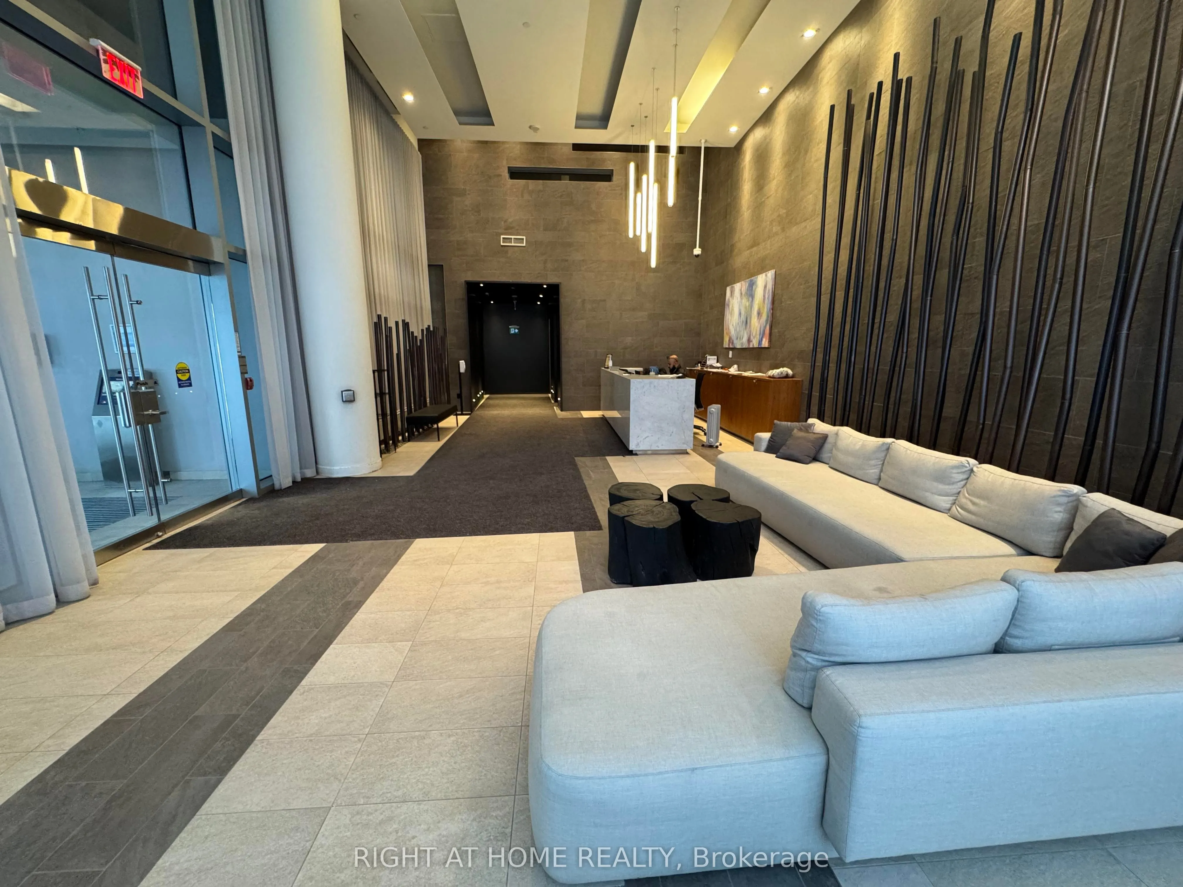 72 Esther Shiner Boulevard, #808