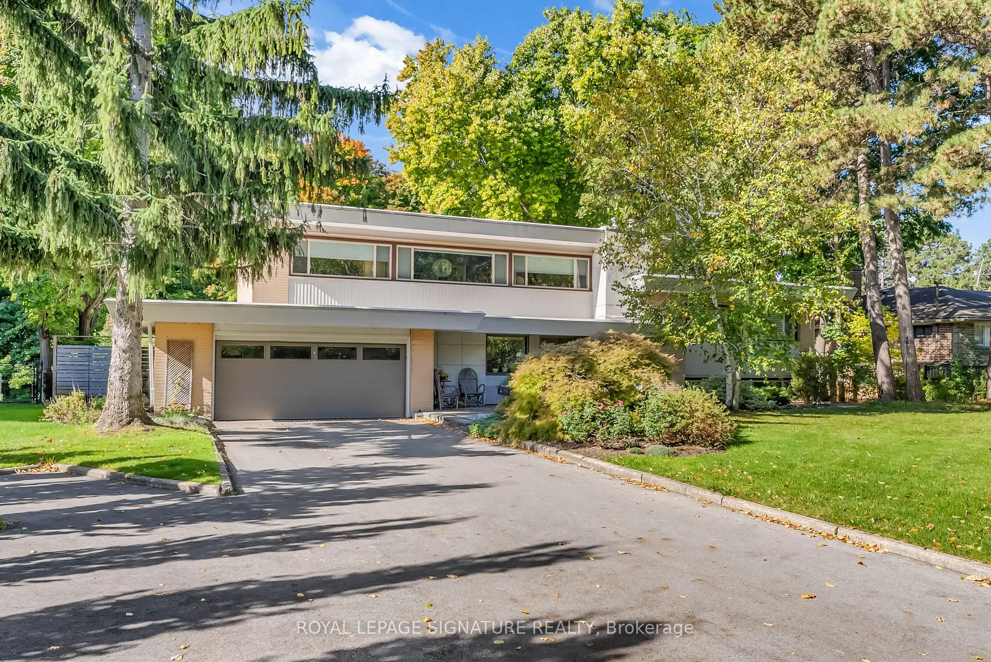 8 Silverdale Crescent