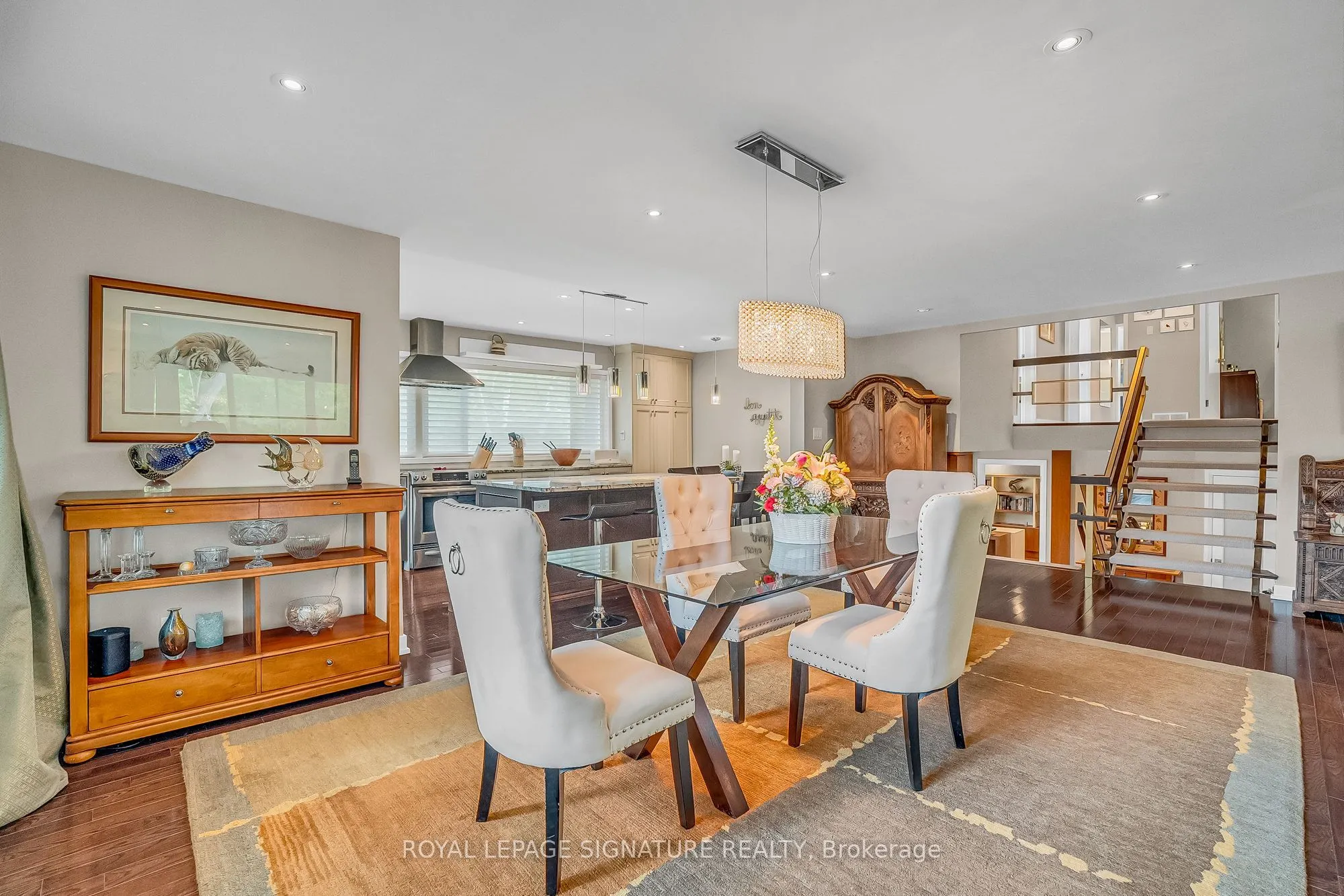 8 Silverdale Crescent