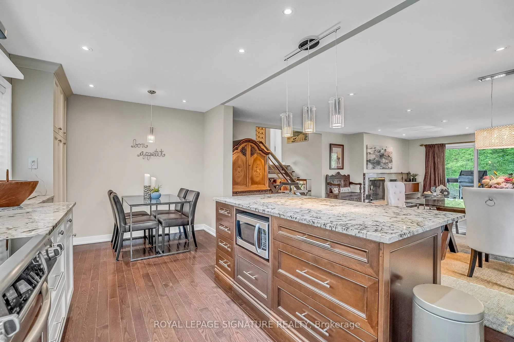 8 Silverdale Crescent