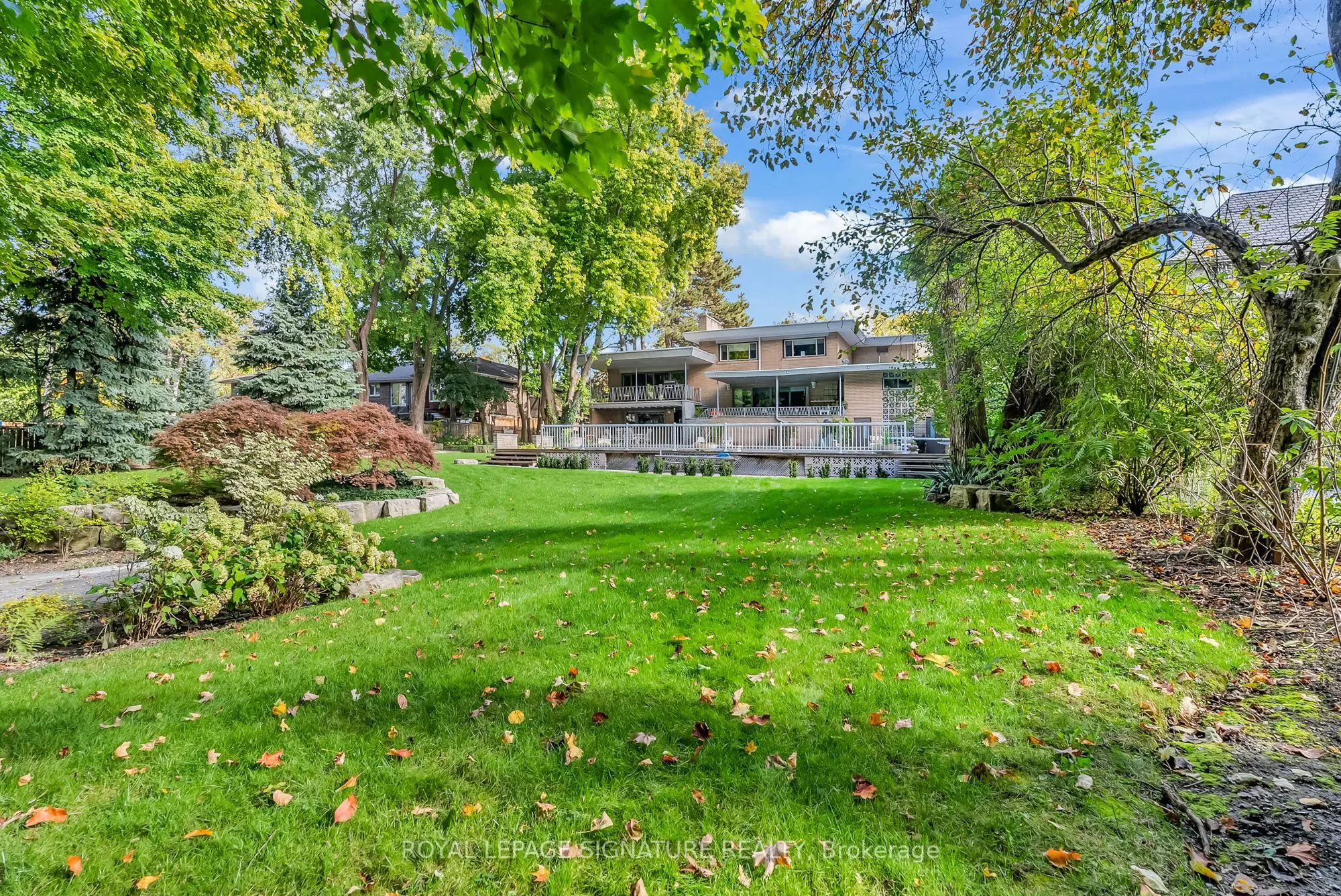8 Silverdale Crescent
