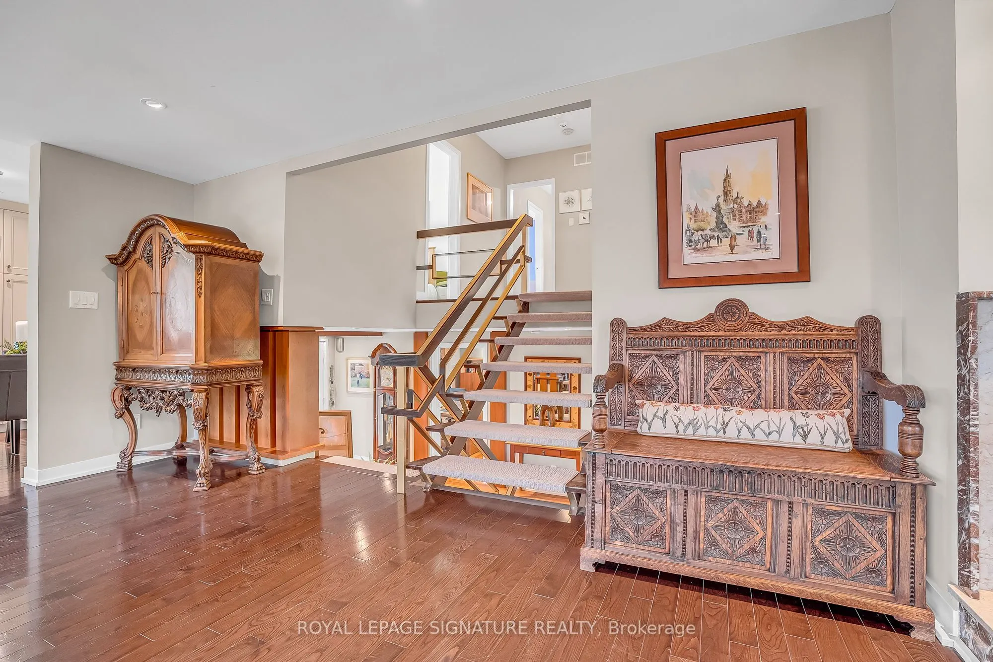 8 Silverdale Crescent