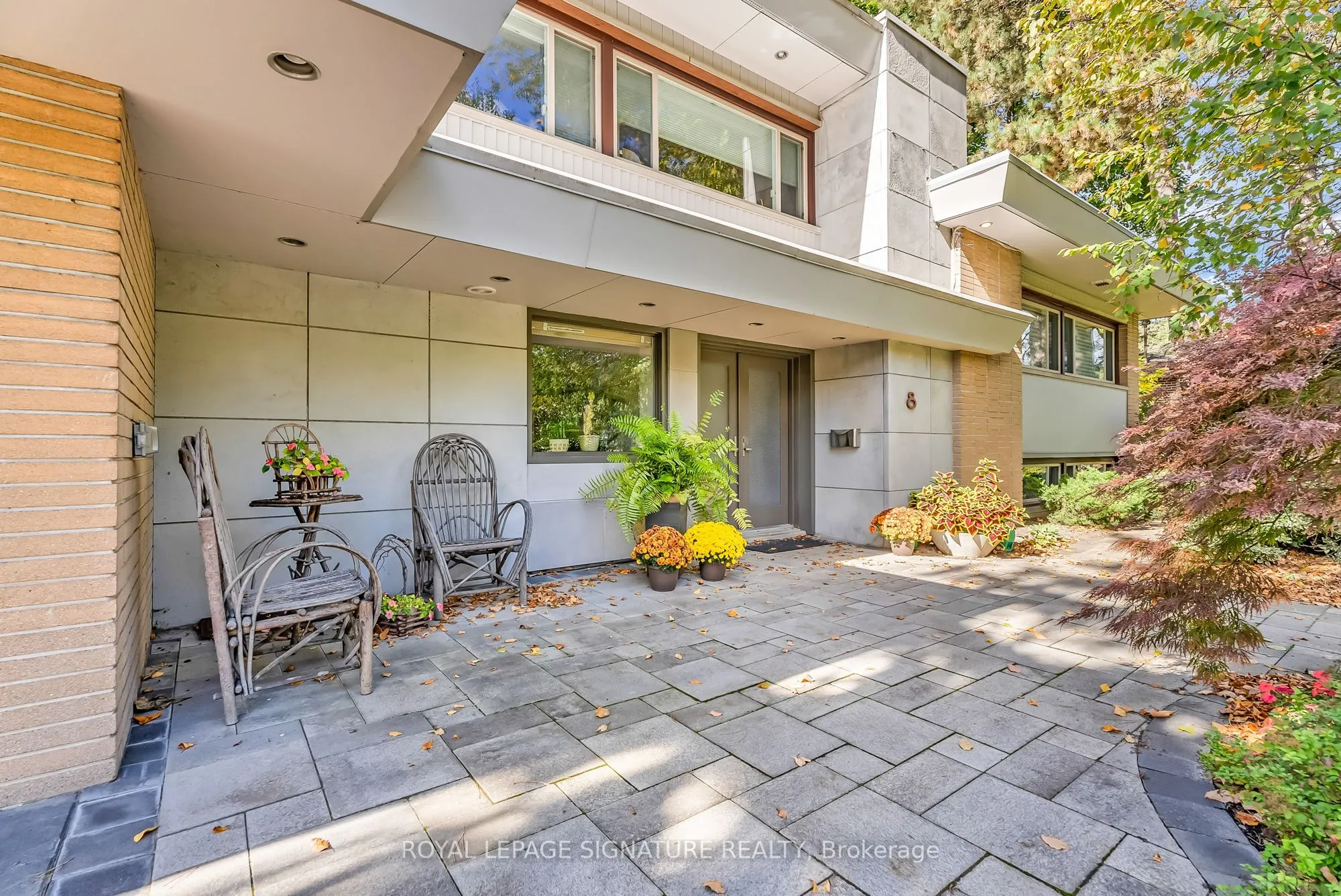 8 Silverdale Crescent