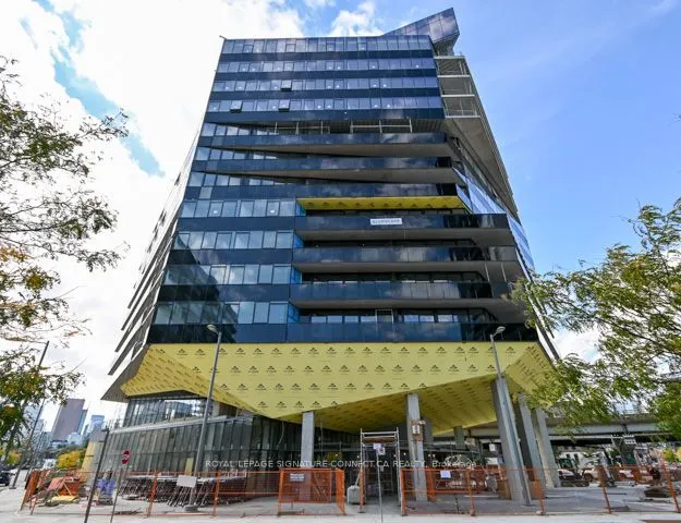 21 Lawren Harris Square, #406