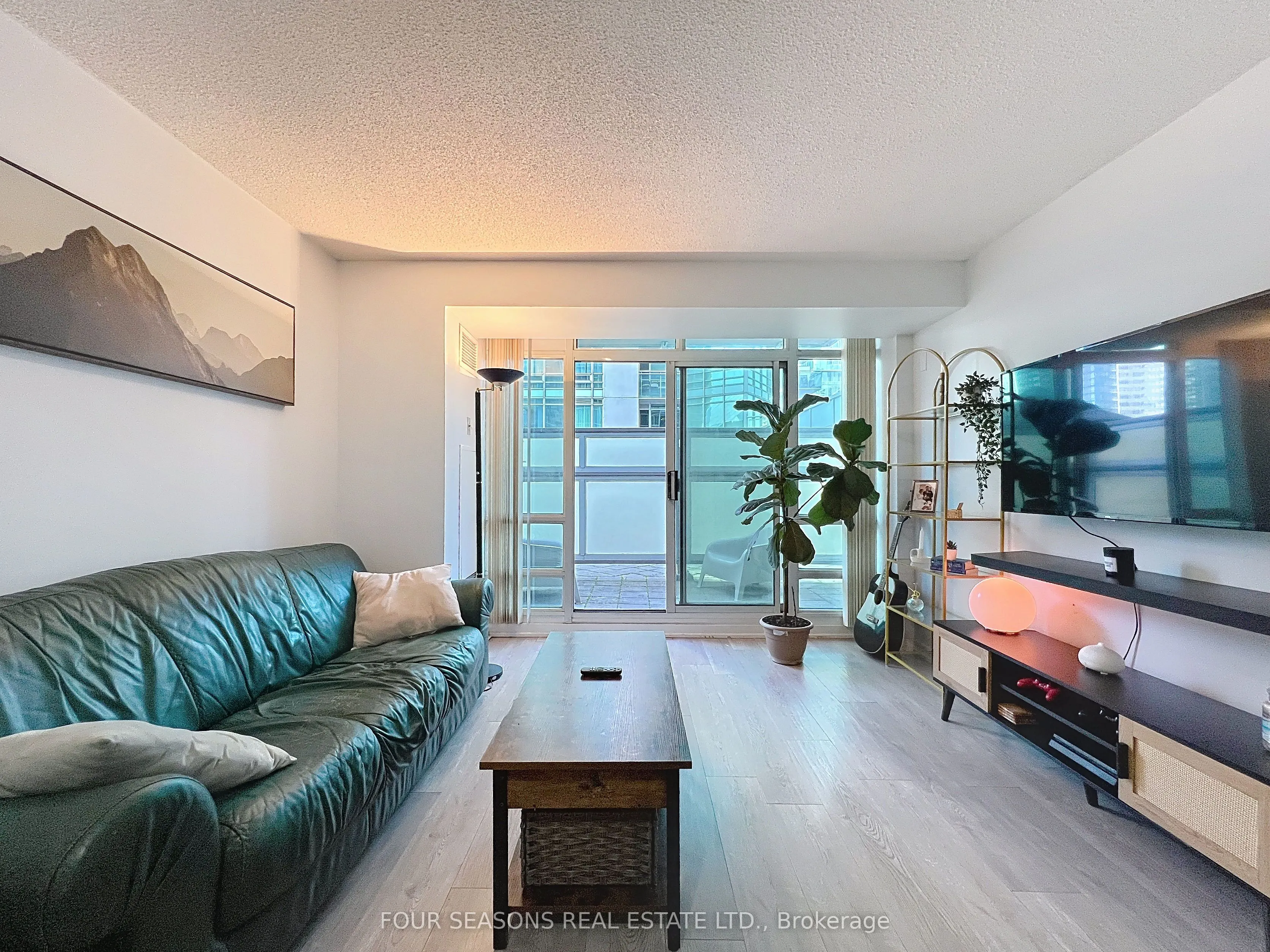 381 Front Street W, #310