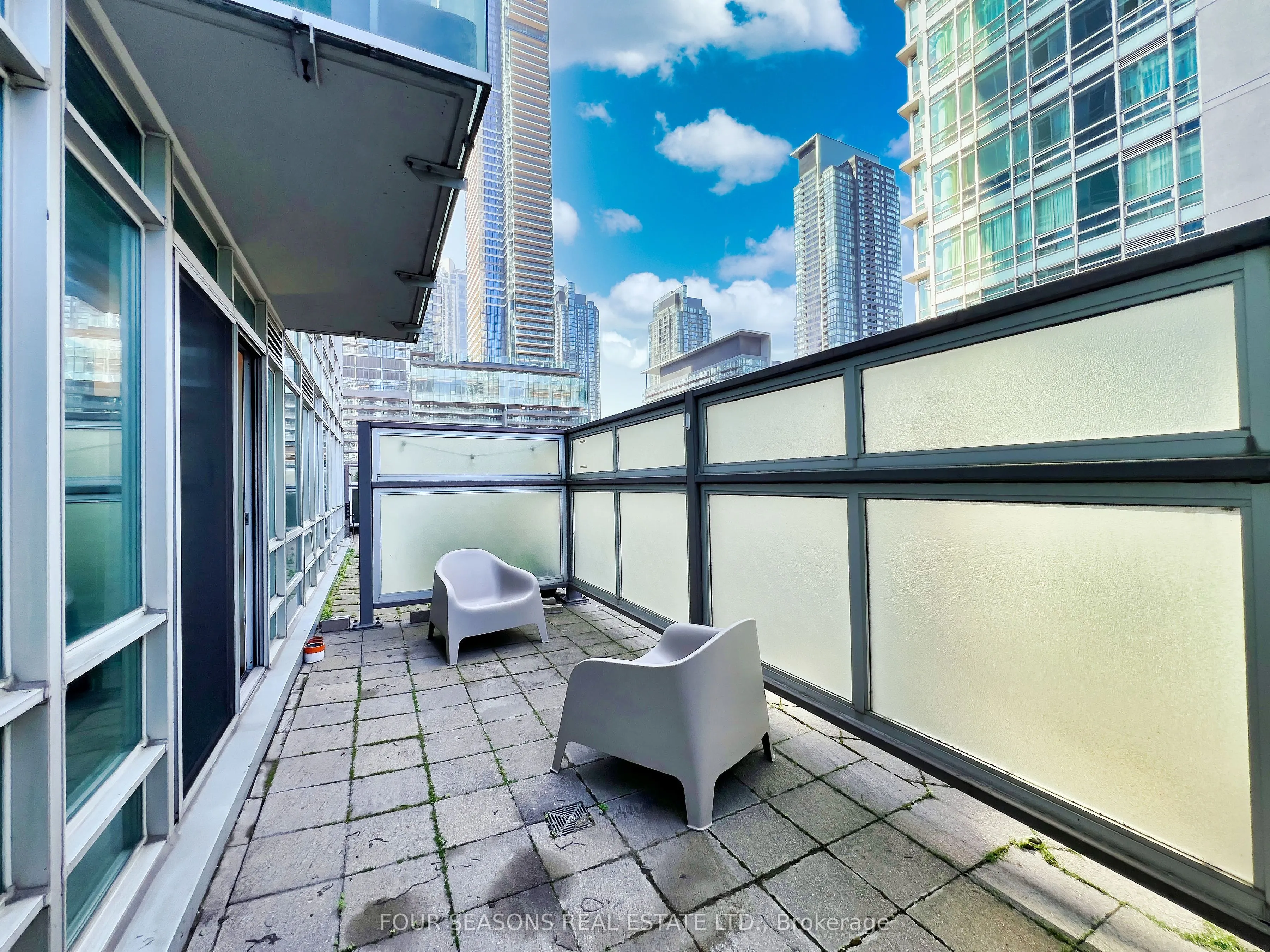 381 Front Street W, #310