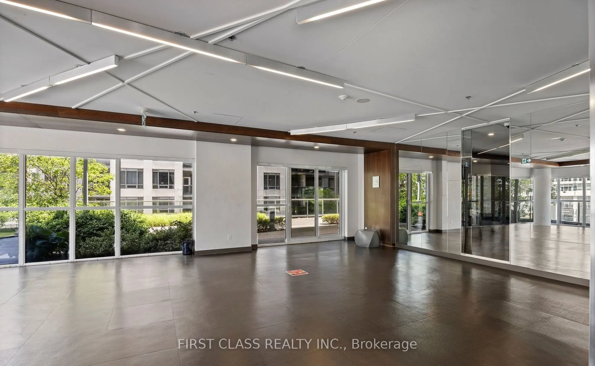 525 Adelaide Street W, #1022