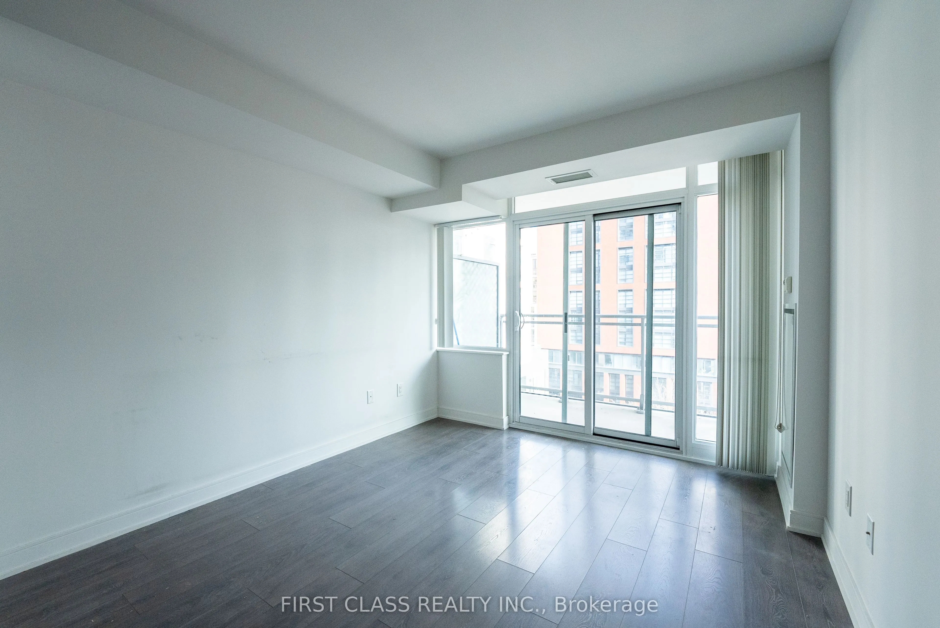 525 Adelaide Street W, #1022