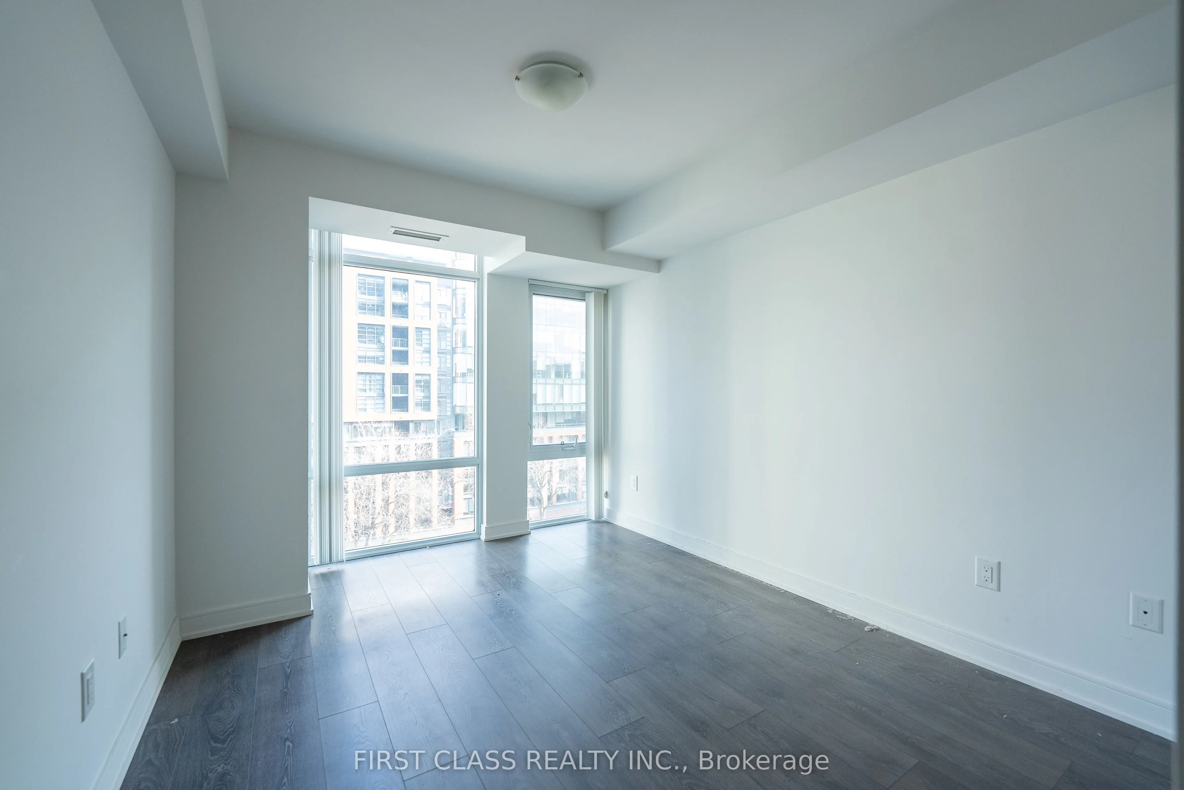 525 Adelaide Street W, #1022