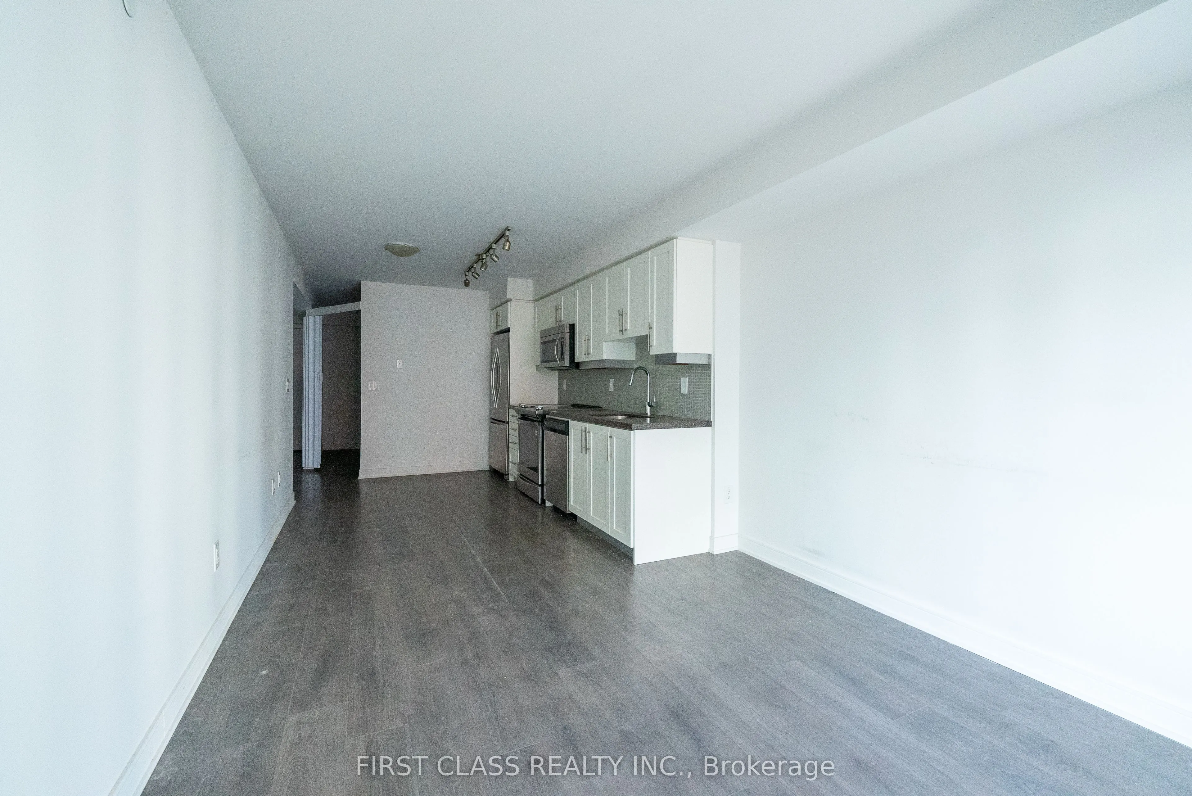 525 Adelaide Street W, #1022