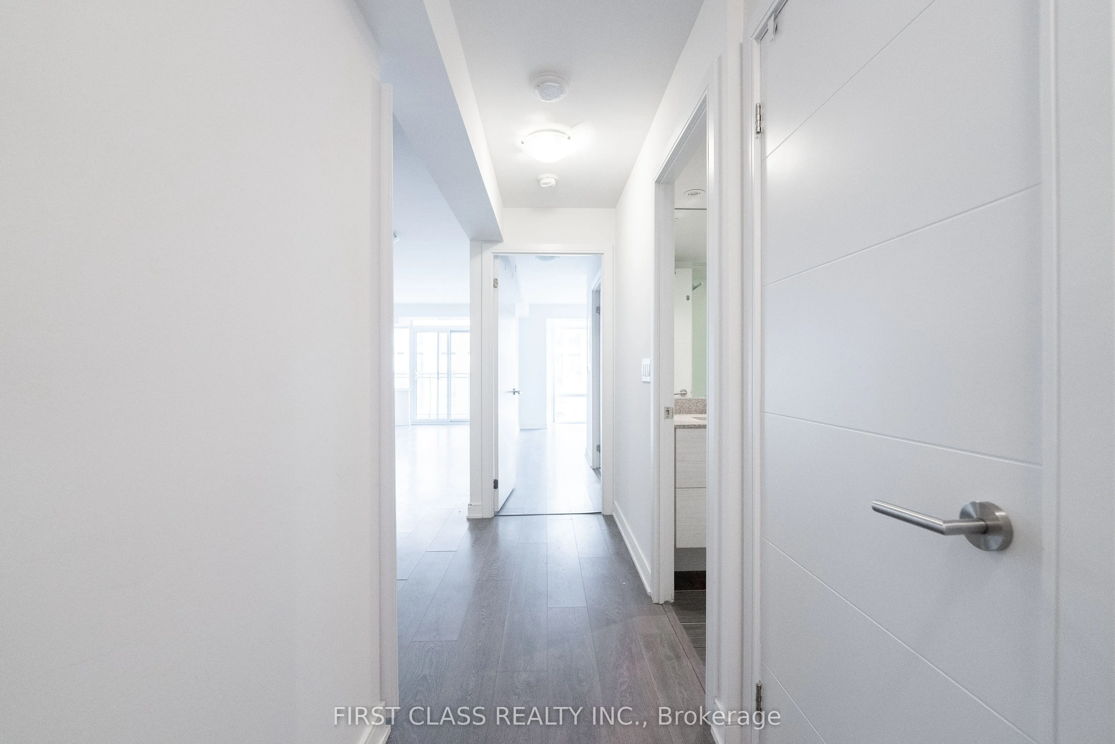 525 Adelaide Street W, #1022