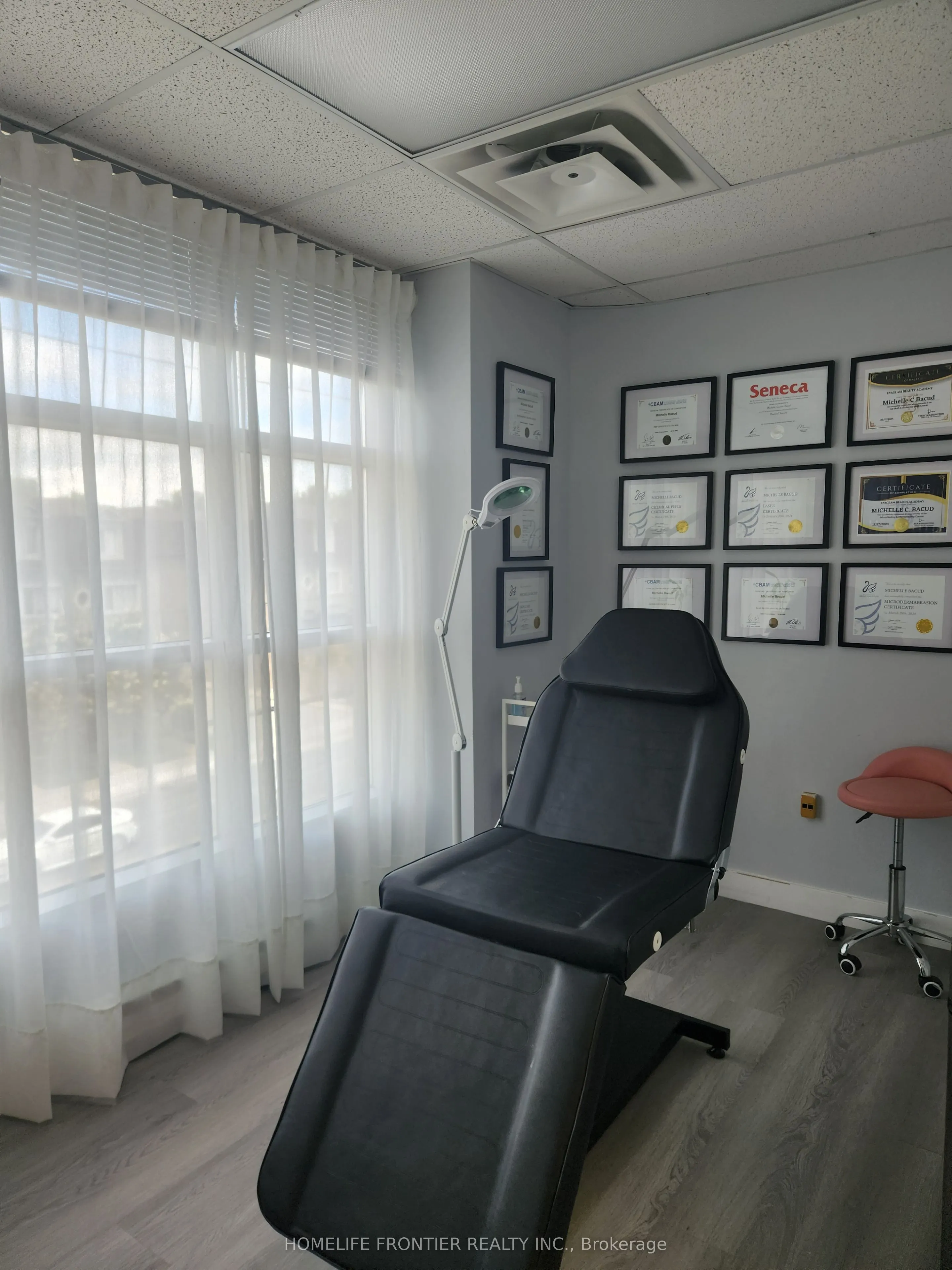 77 Finch Avenue W, #301