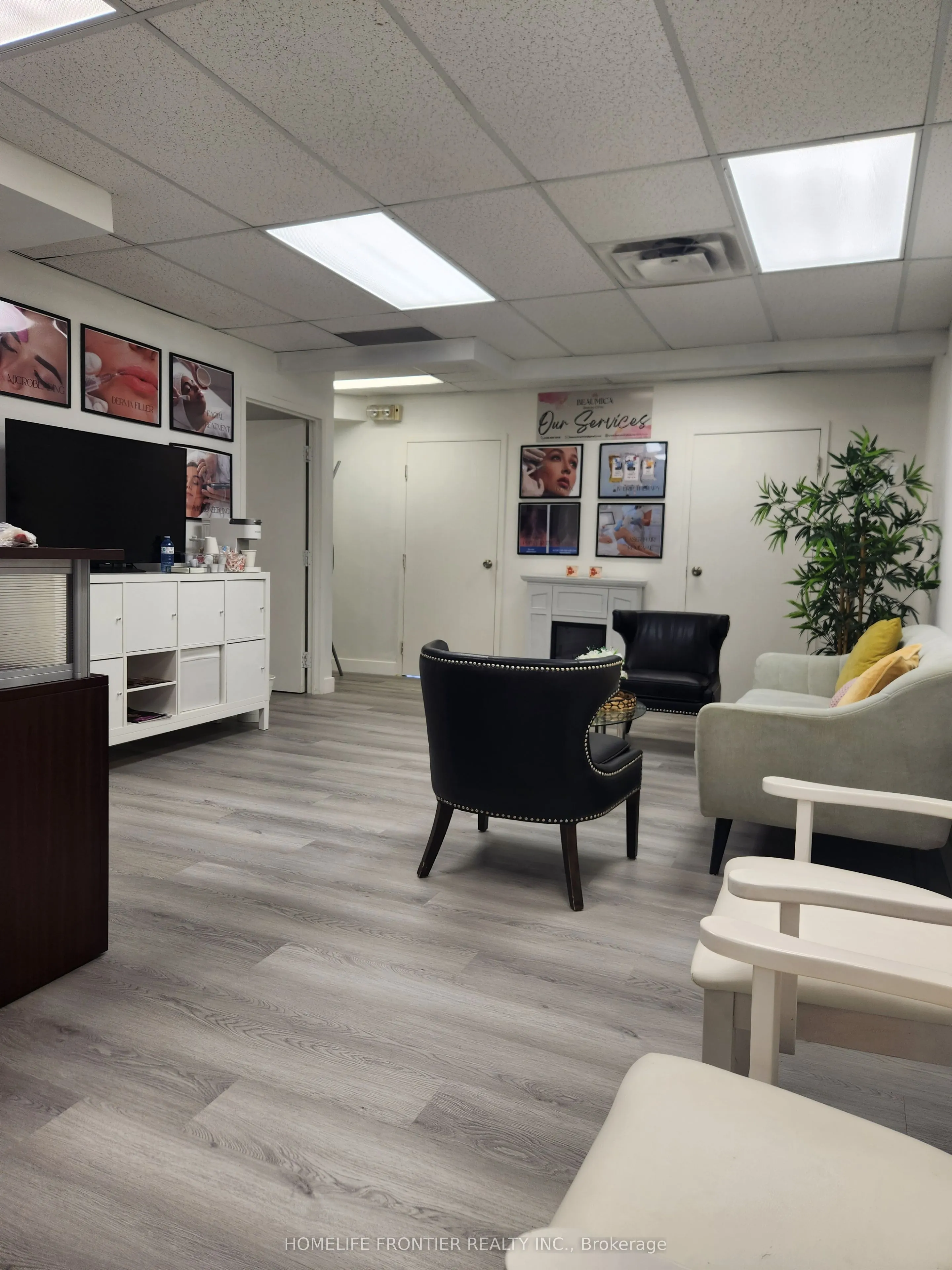 77 Finch Avenue W, #301
