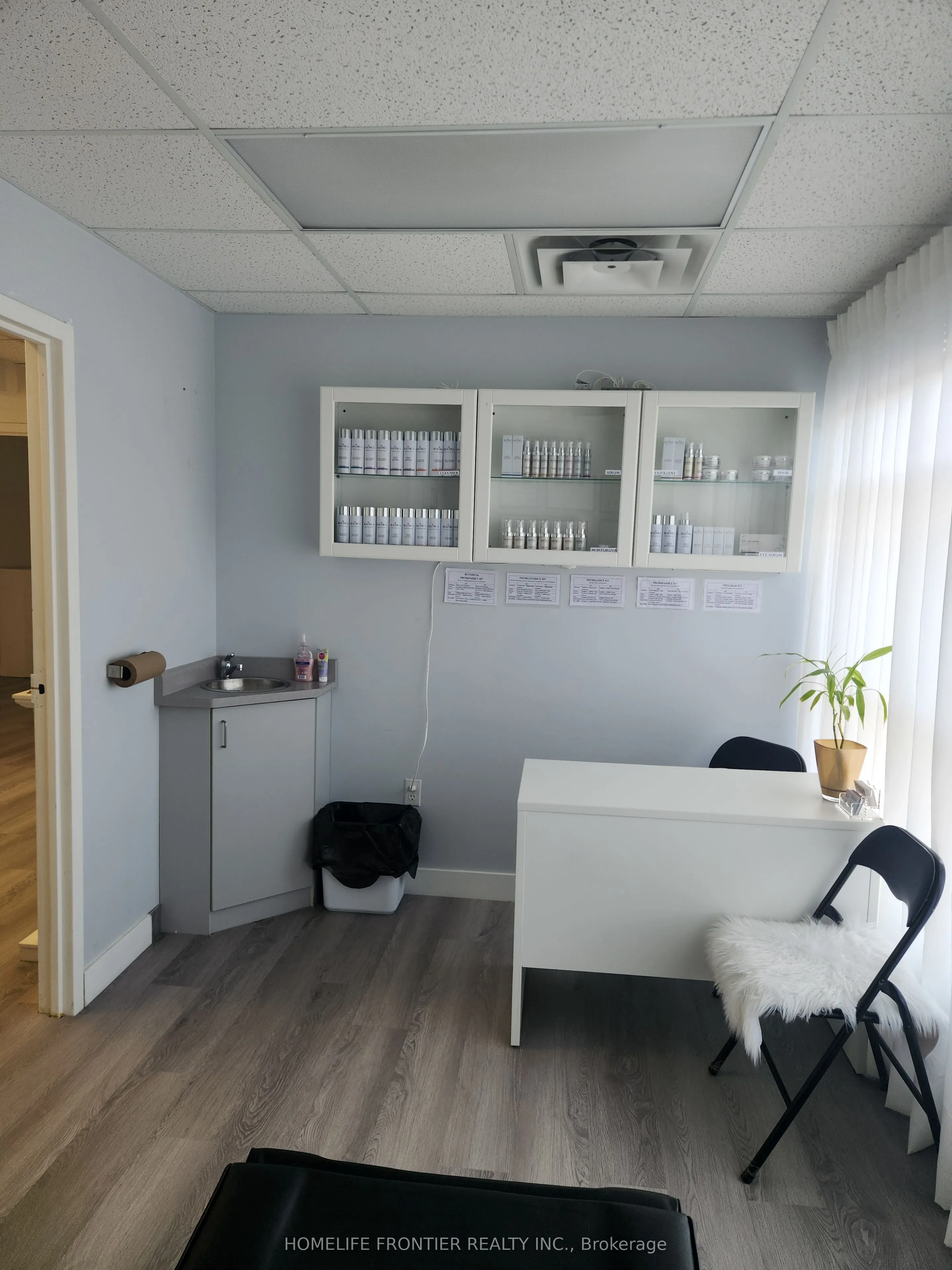 77 Finch Avenue W, #301