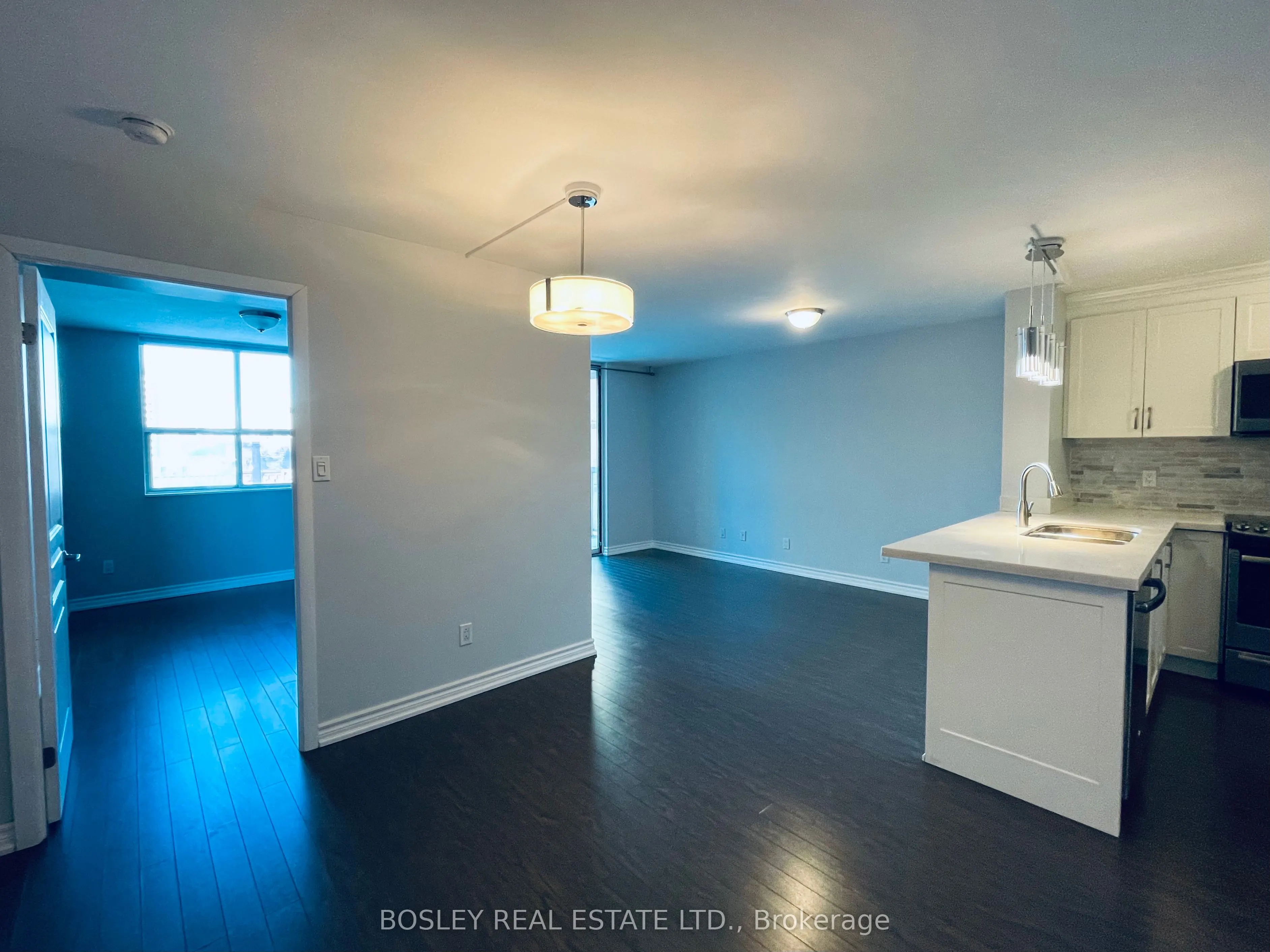 323 Richmond Street E, #807
