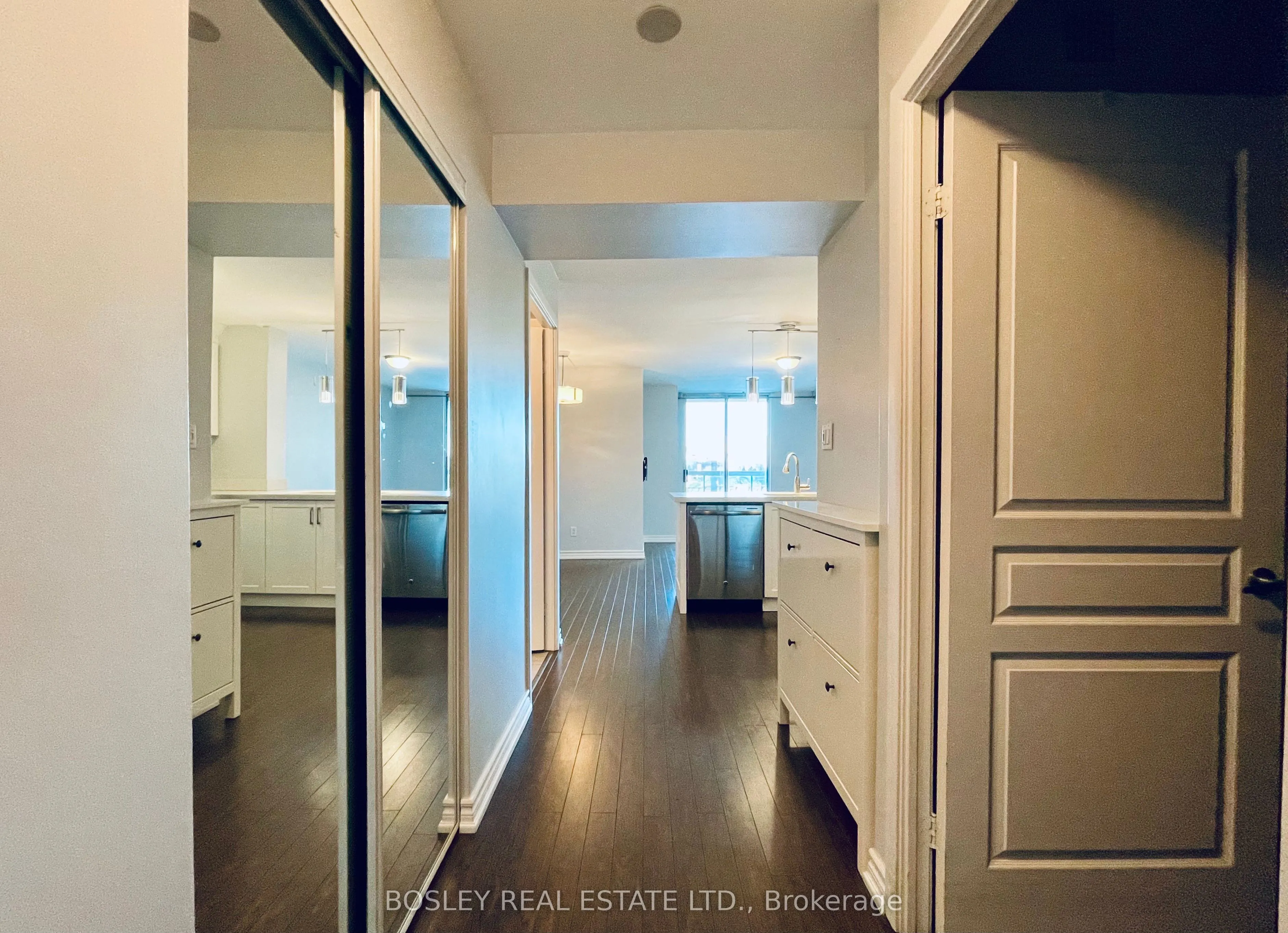 323 Richmond Street E, #807