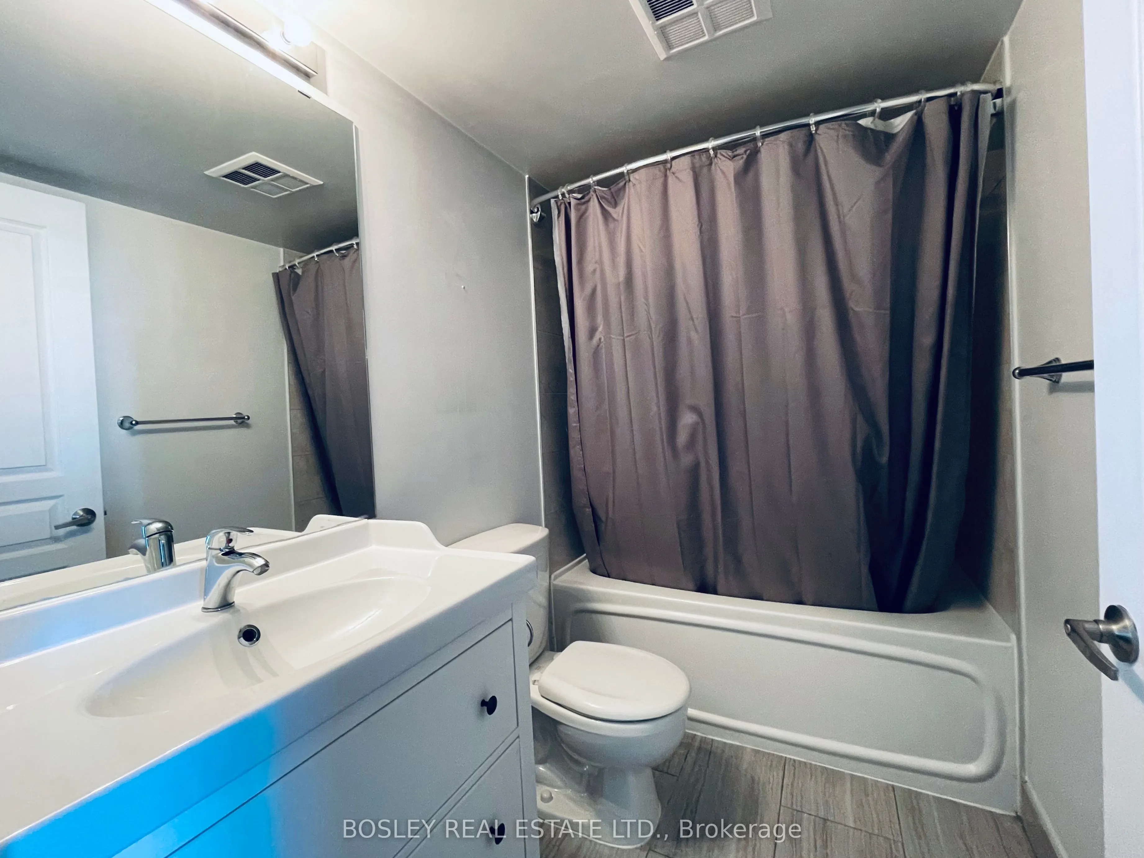 323 Richmond Street E, #807