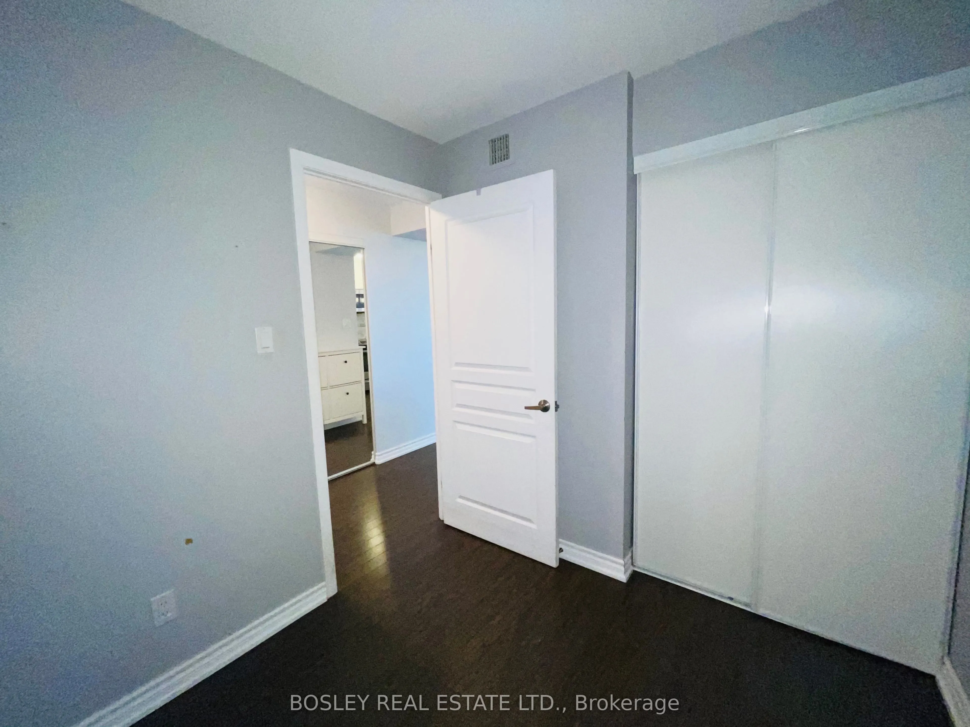 323 Richmond Street E, #807