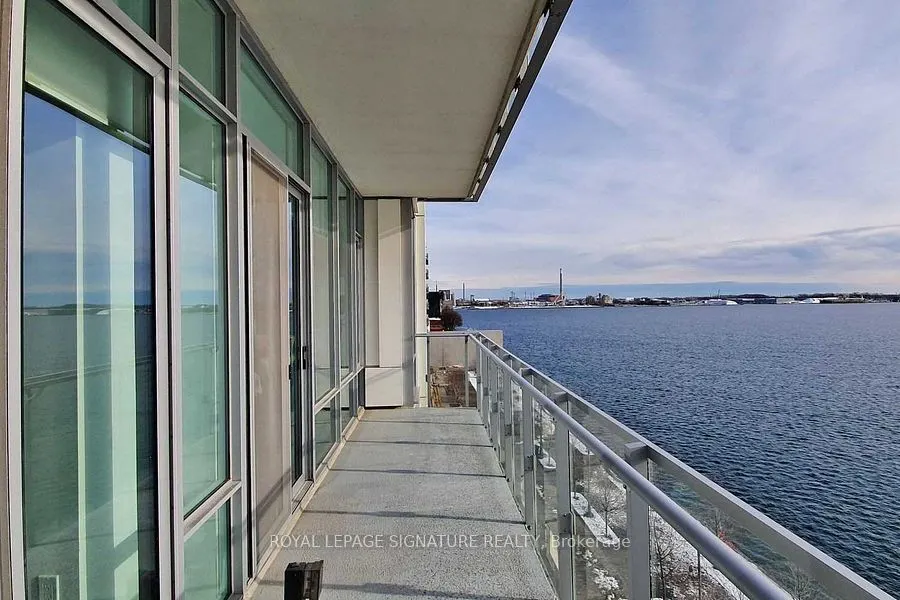 29 Queens Quay, #707
