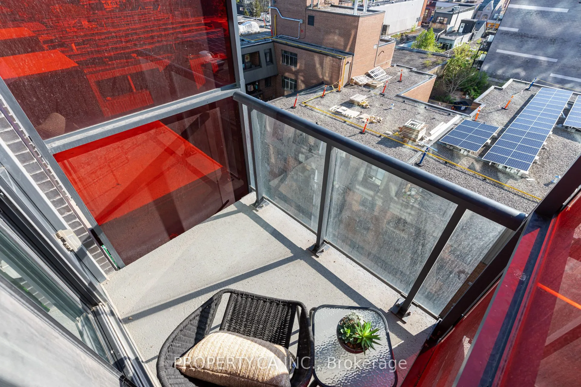 297 College Street, #715